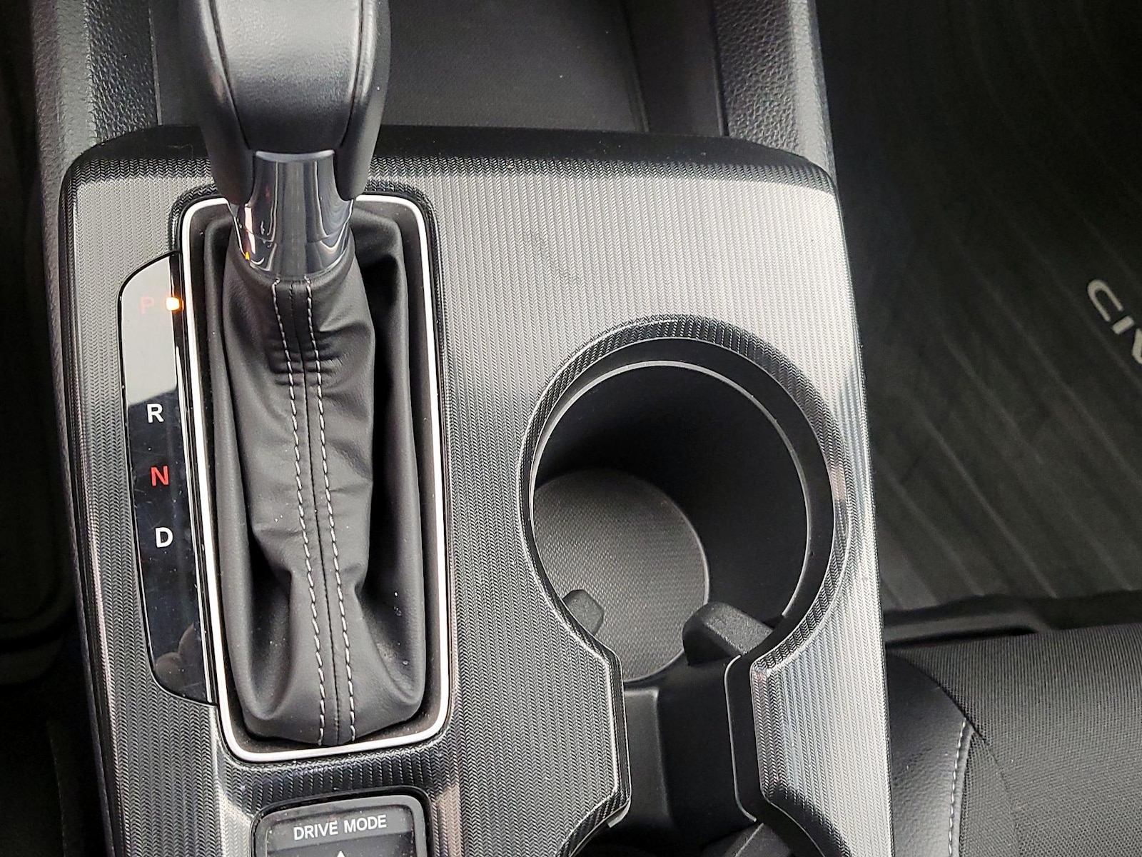 2025 Honda Civic Hatchback Sport - Photo 18