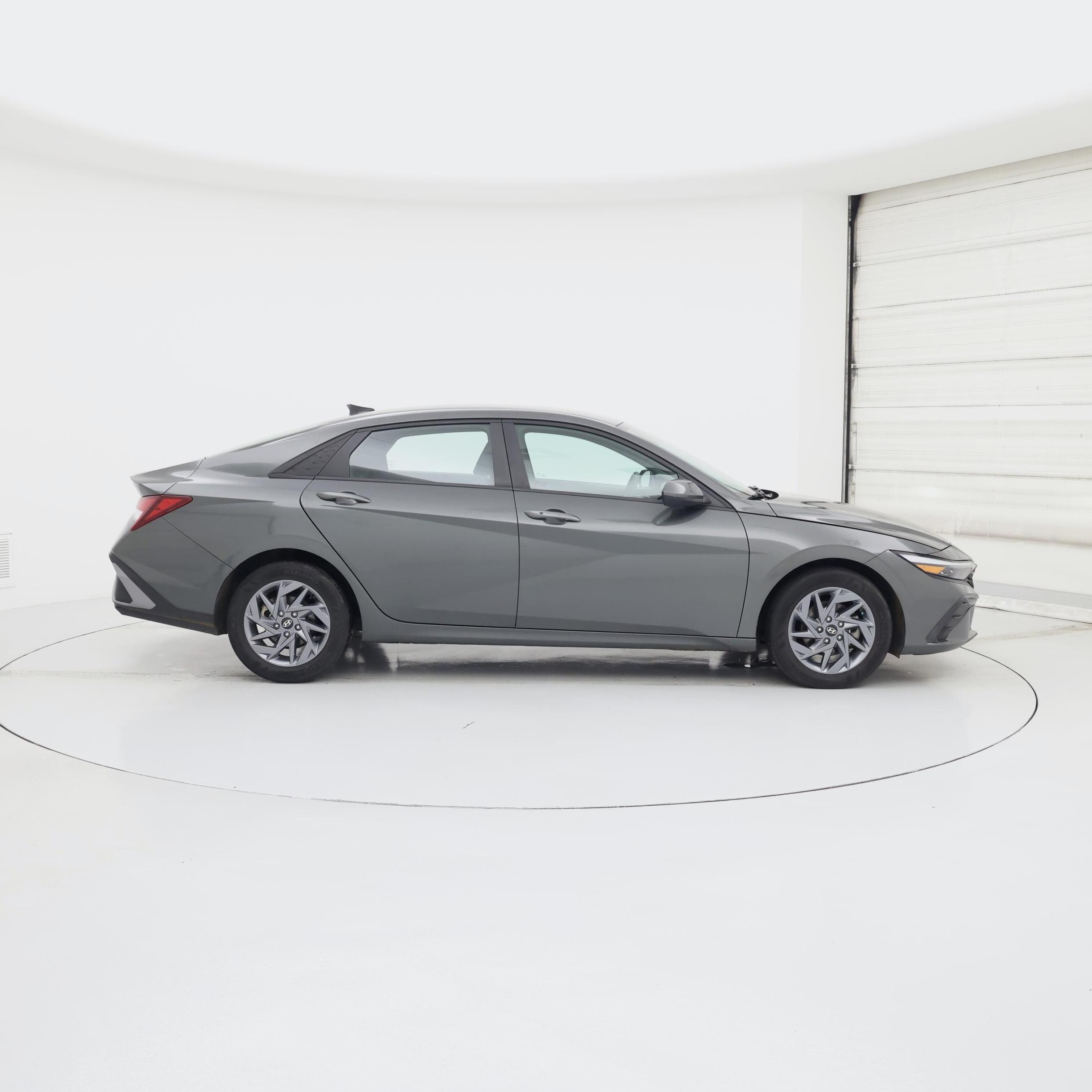 Thumbnail: 2024 Hyundai Elantra - 7