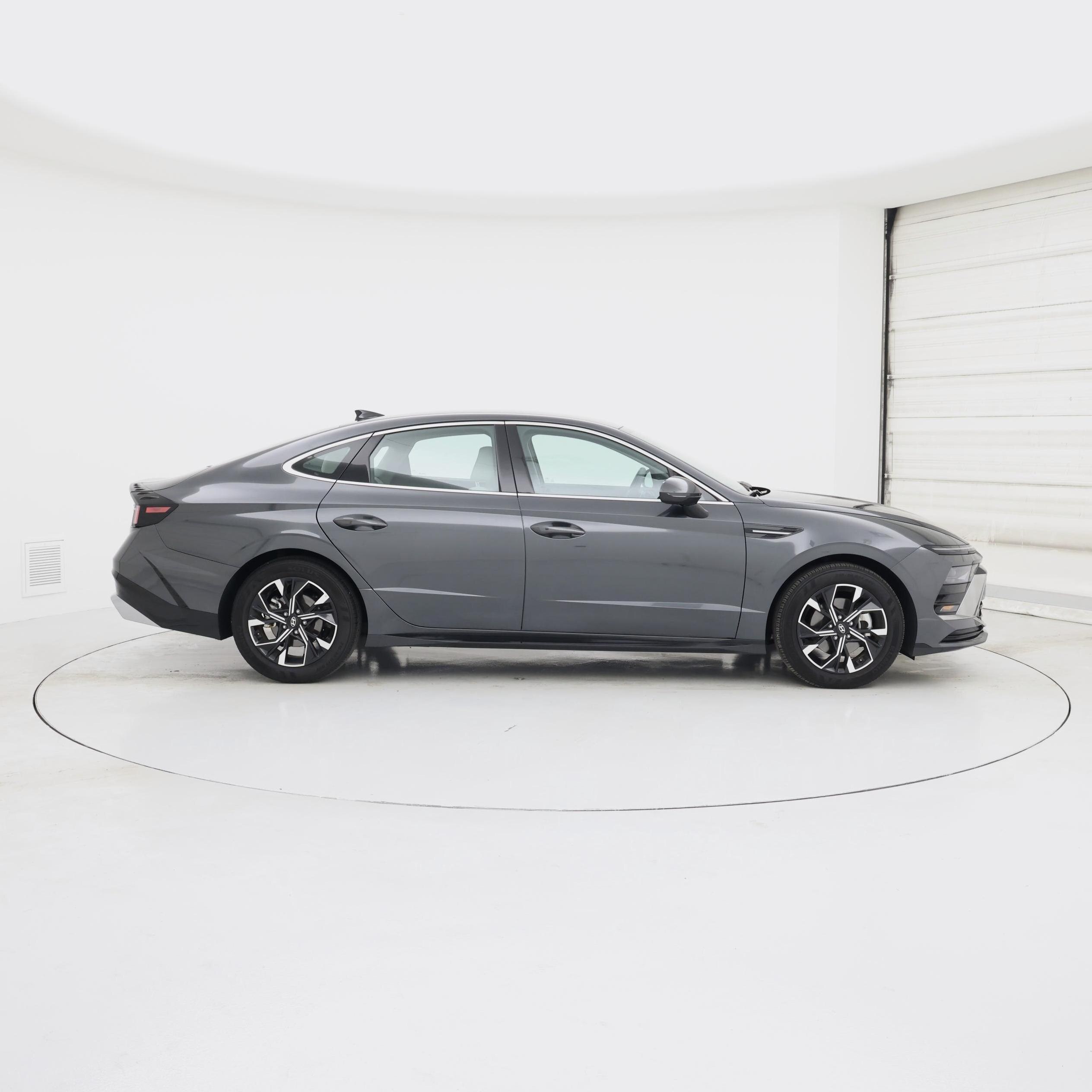 Thumbnail: 2025 Hyundai Sonata - 7