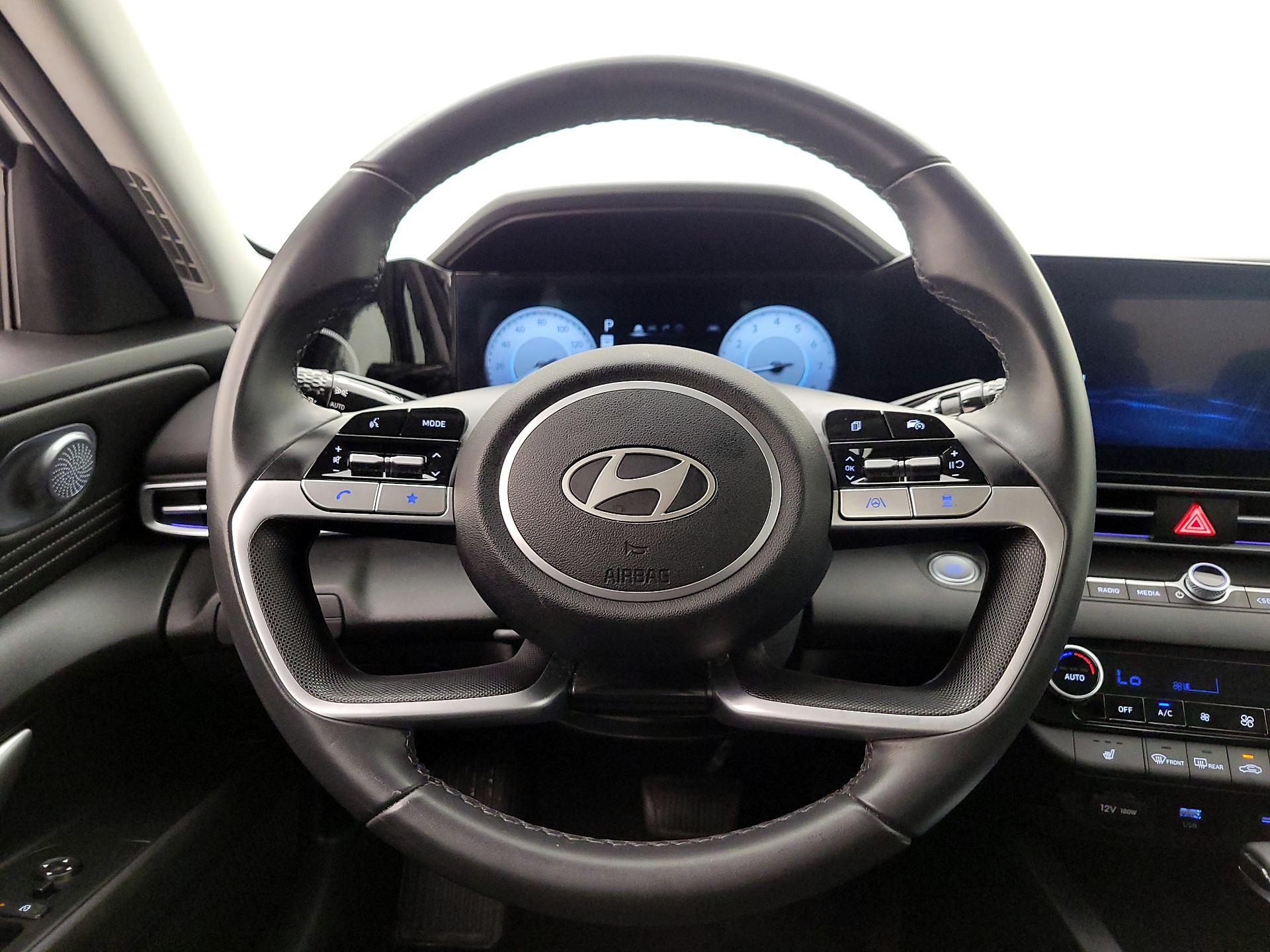 Thumbnail: 2025 Hyundai Elantra - 10