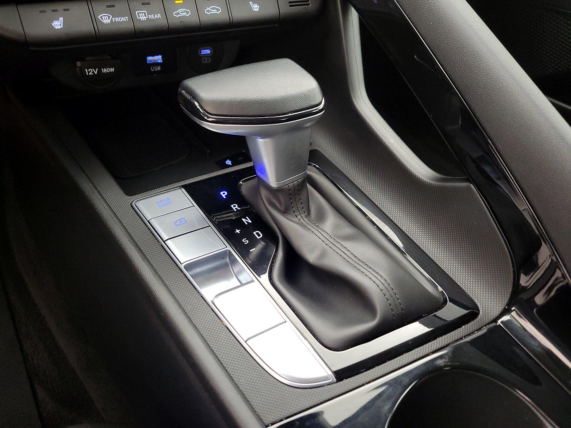 Thumbnail: 2025 Hyundai Elantra - 17