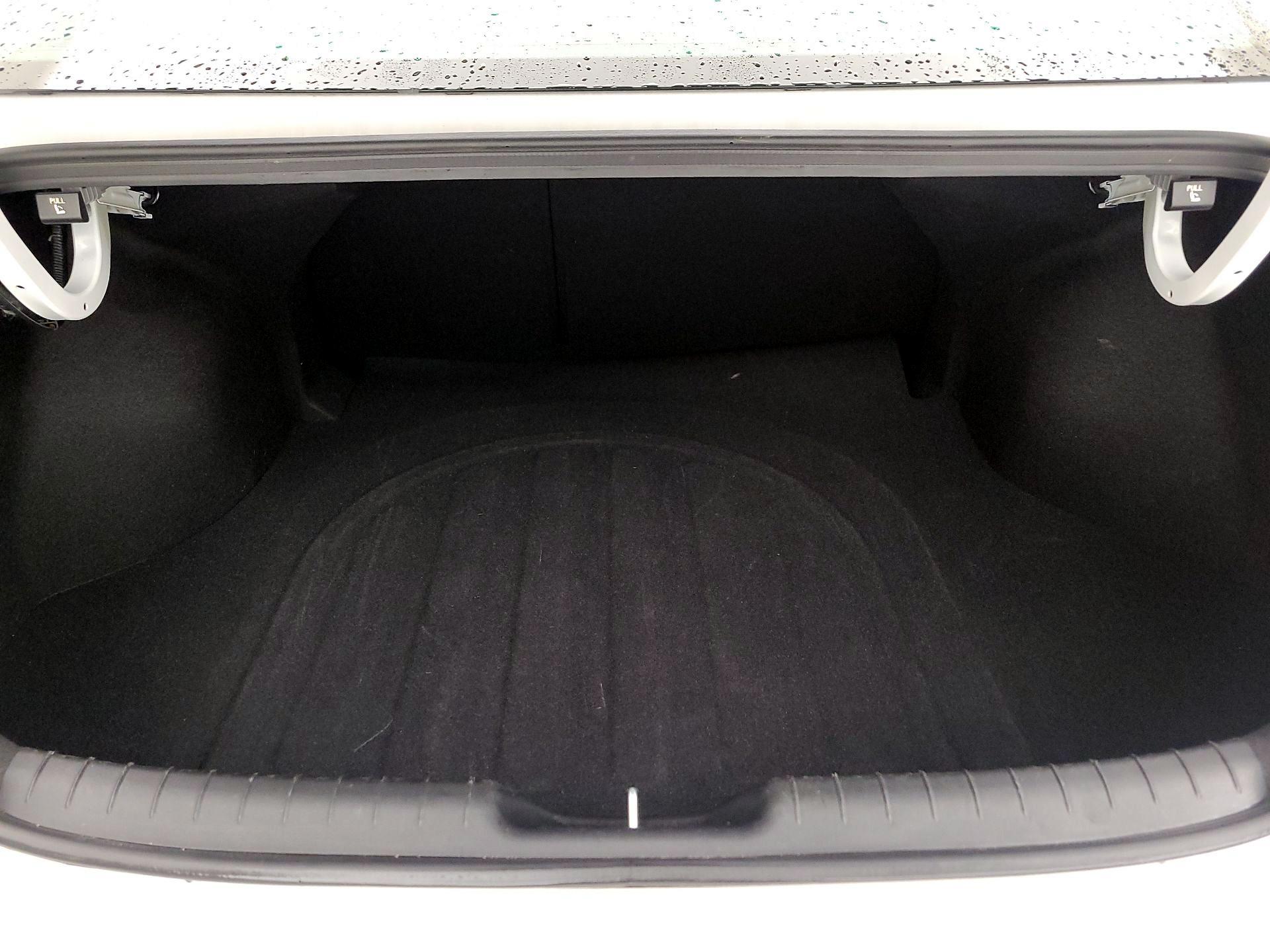 Thumbnail: 2025 Hyundai Elantra - 20