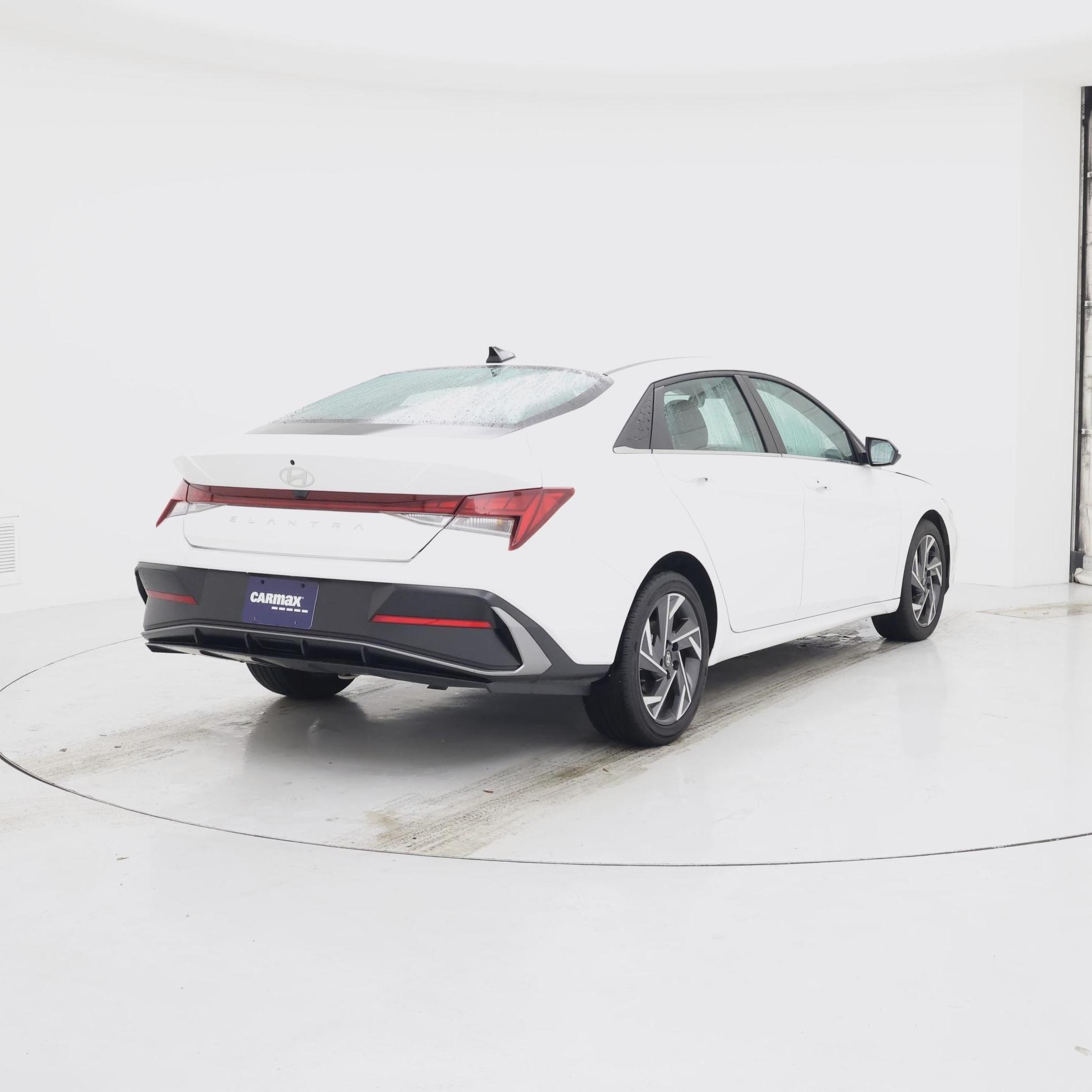 Thumbnail: 2025 Hyundai Elantra - 8