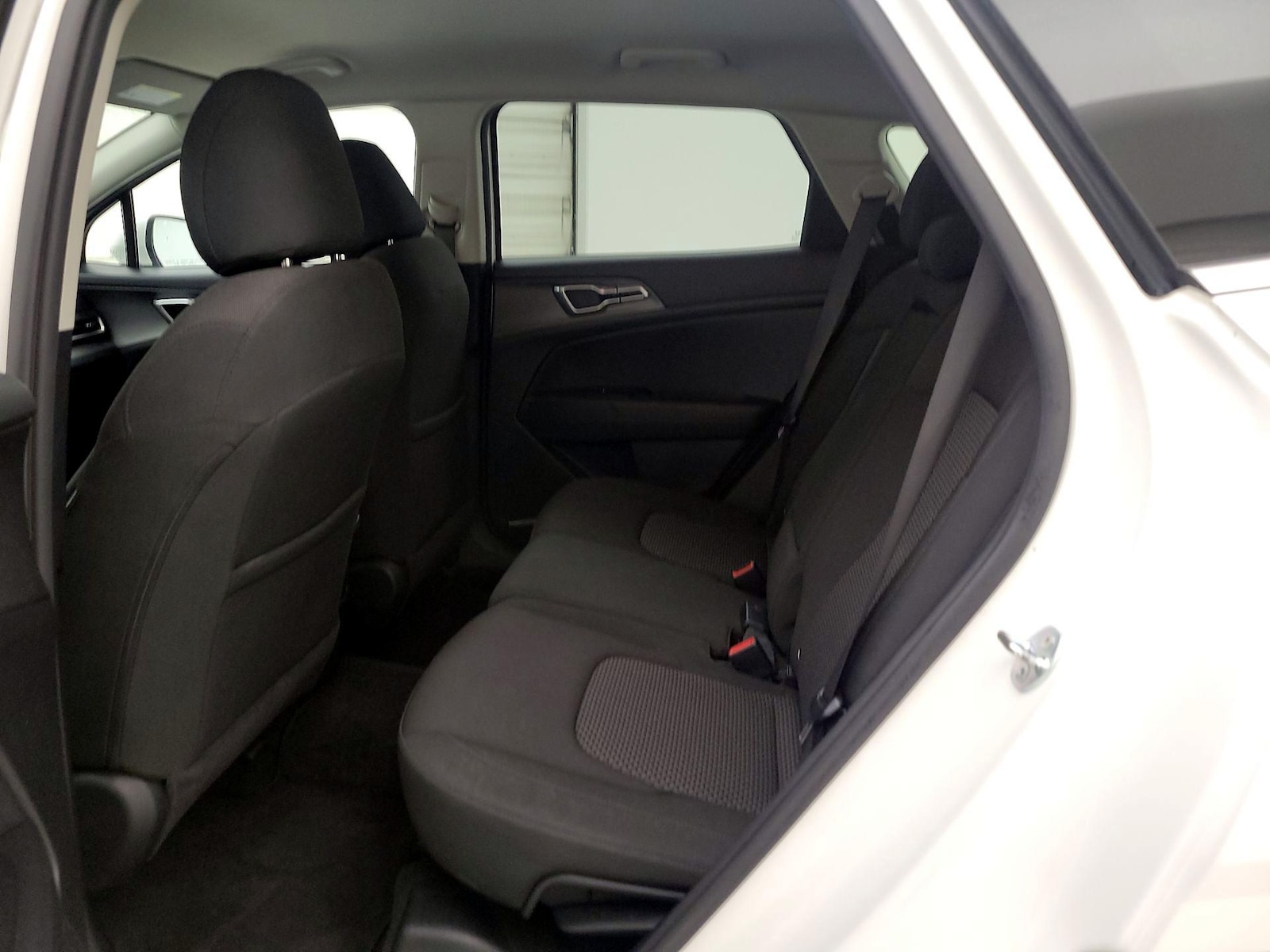 2024 Kia Sportage LX - Photo 20