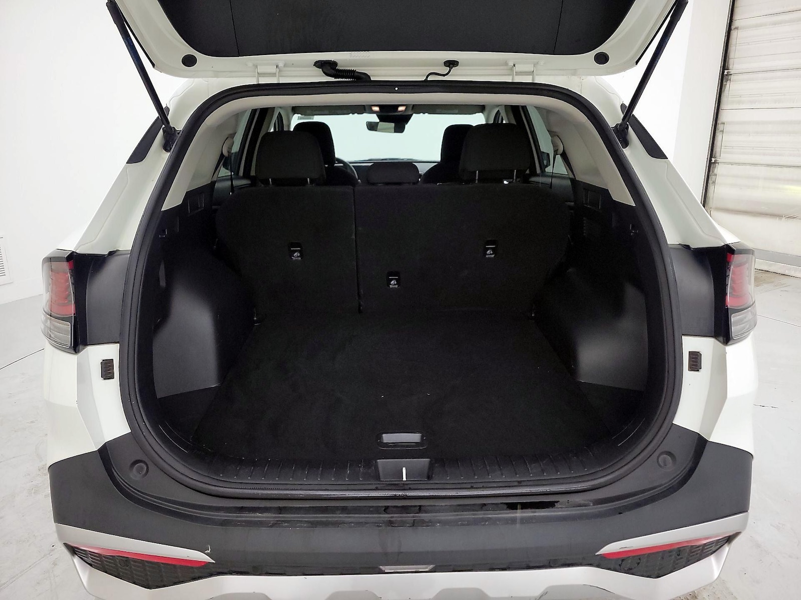 2024 Kia Sportage LX - Photo 21