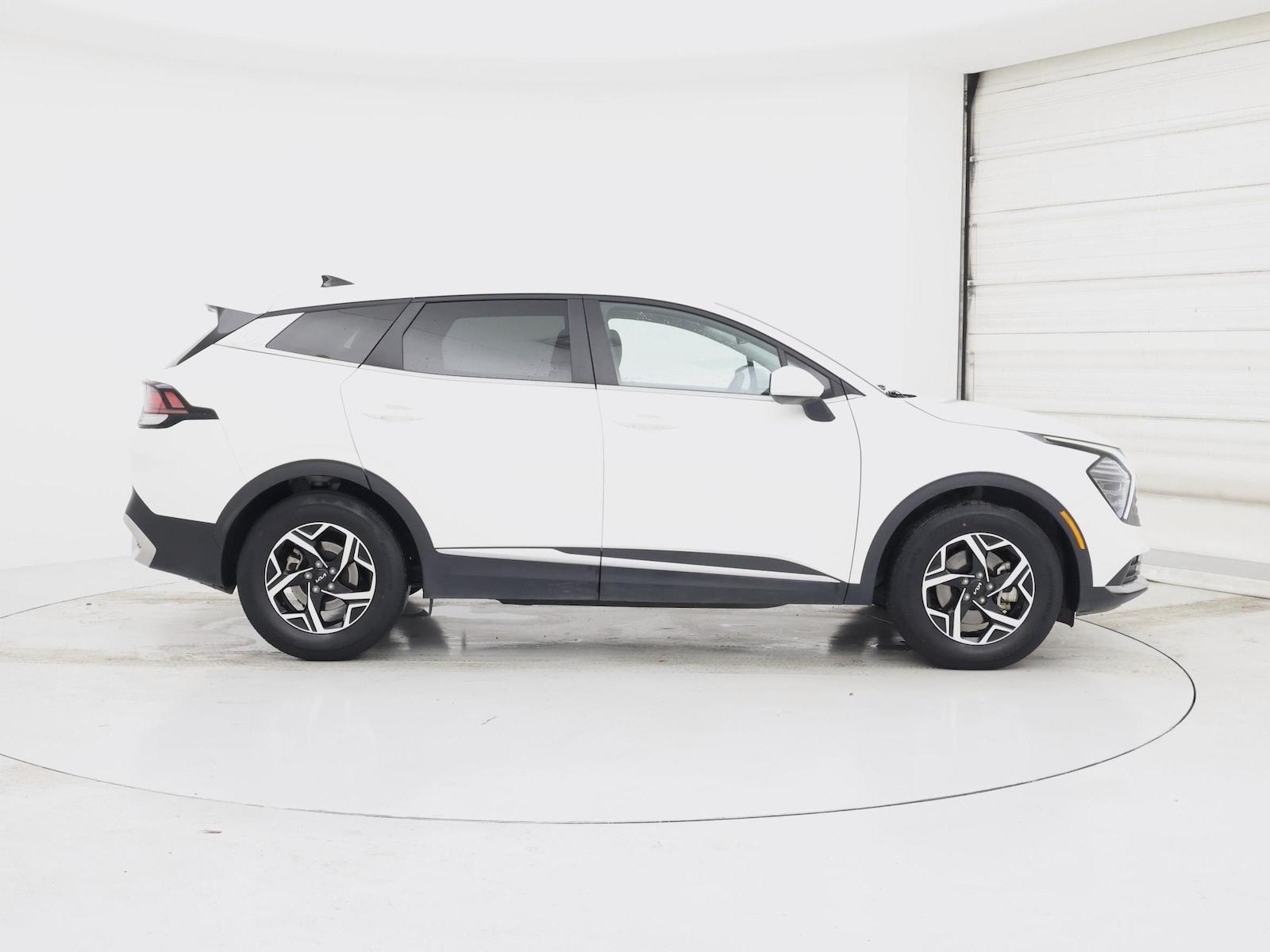 2024 Kia Sportage LX - Photo 8