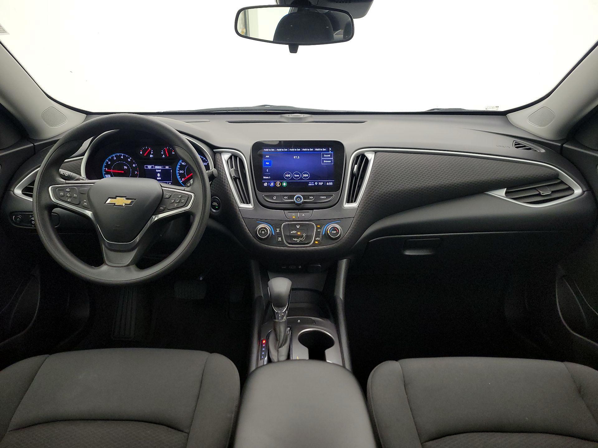 Thumbnail: 2023 Chevrolet Malibu - 9