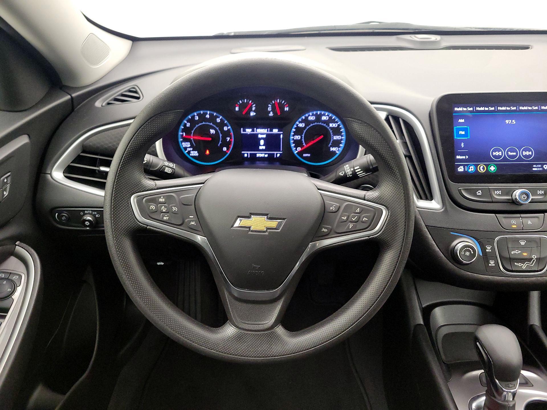 Thumbnail: 2023 Chevrolet Malibu - 10