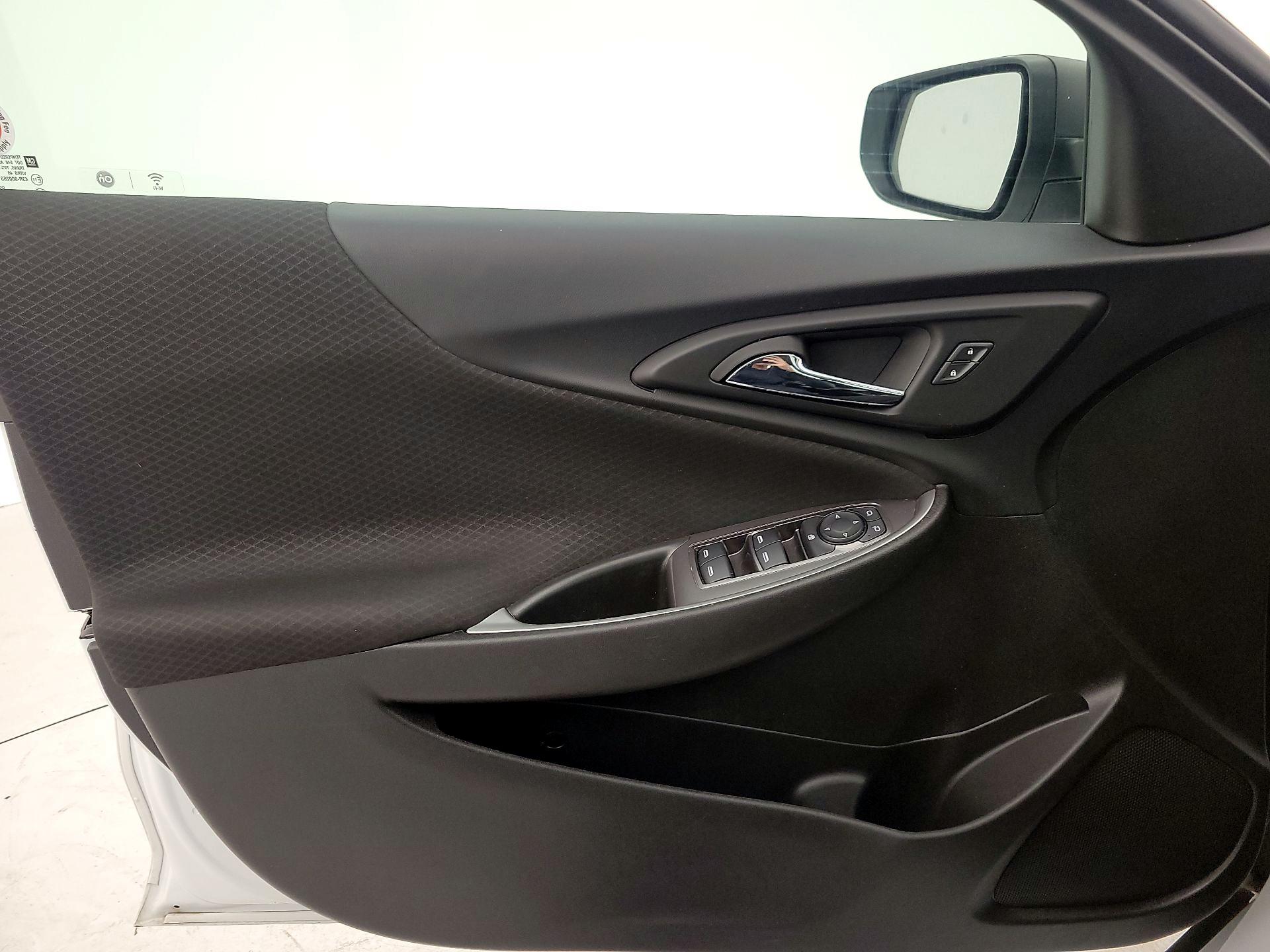 Thumbnail: 2023 Chevrolet Malibu - 12