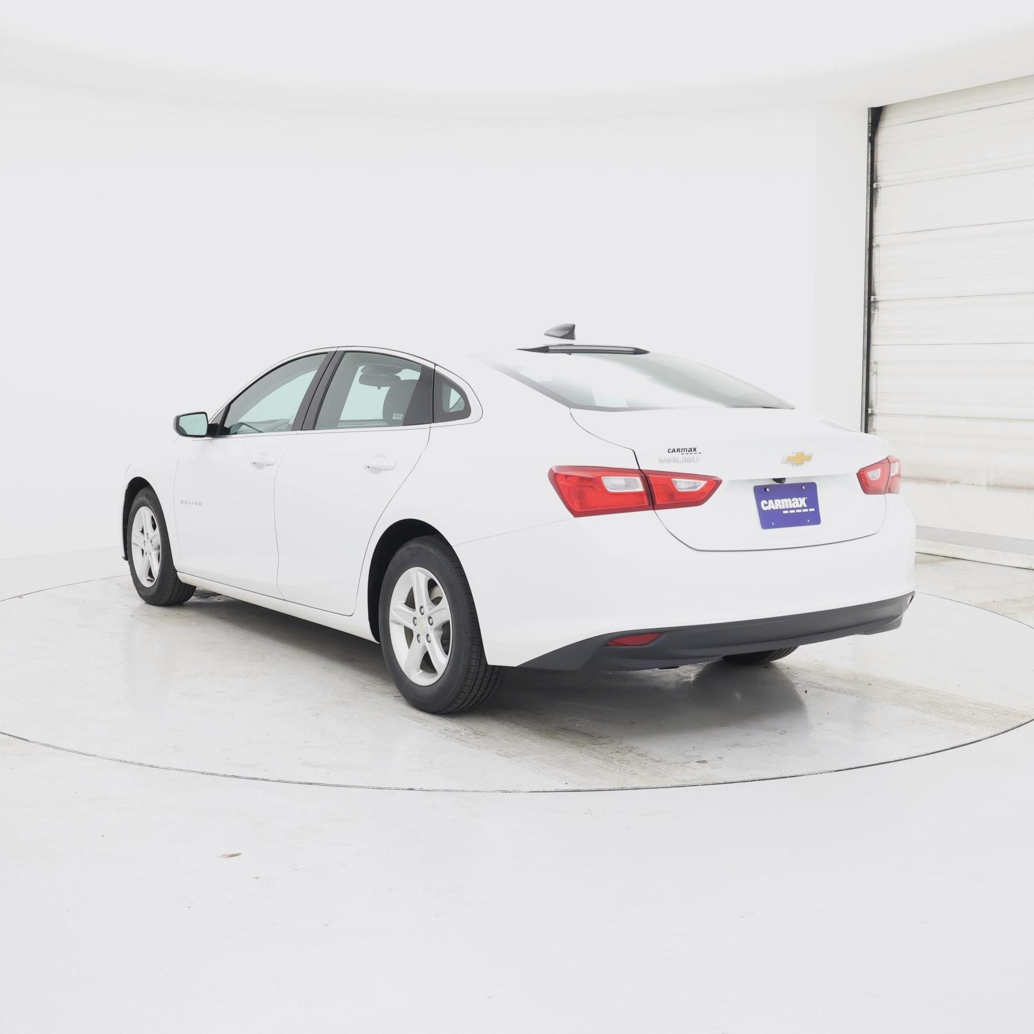 Thumbnail: 2023 Chevrolet Malibu - 2