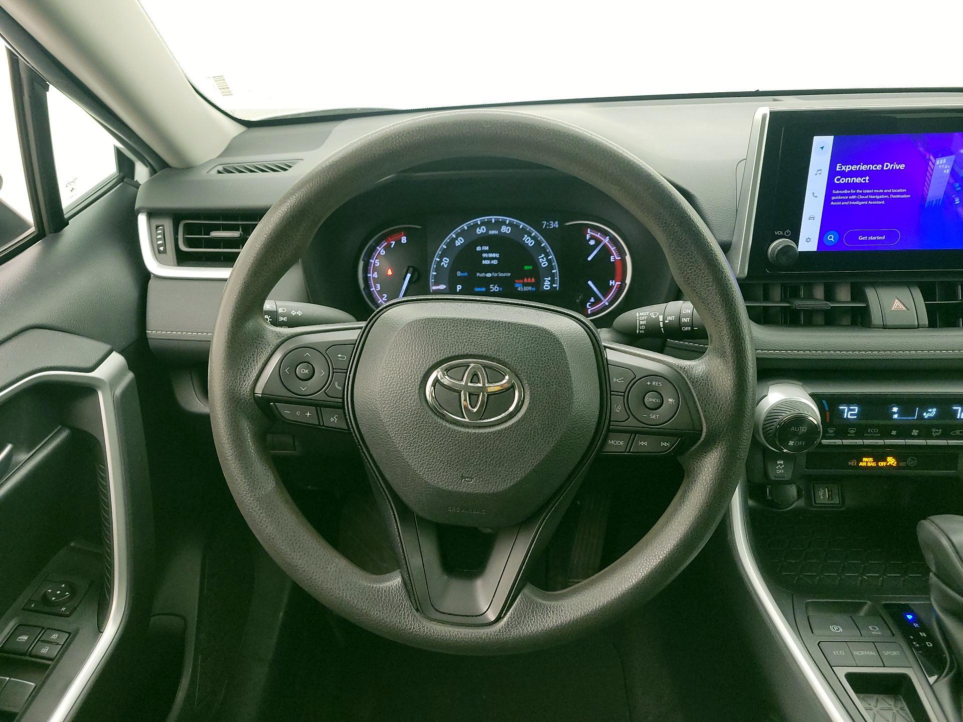 Thumbnail: 2024 Toyota RAV4 - 10