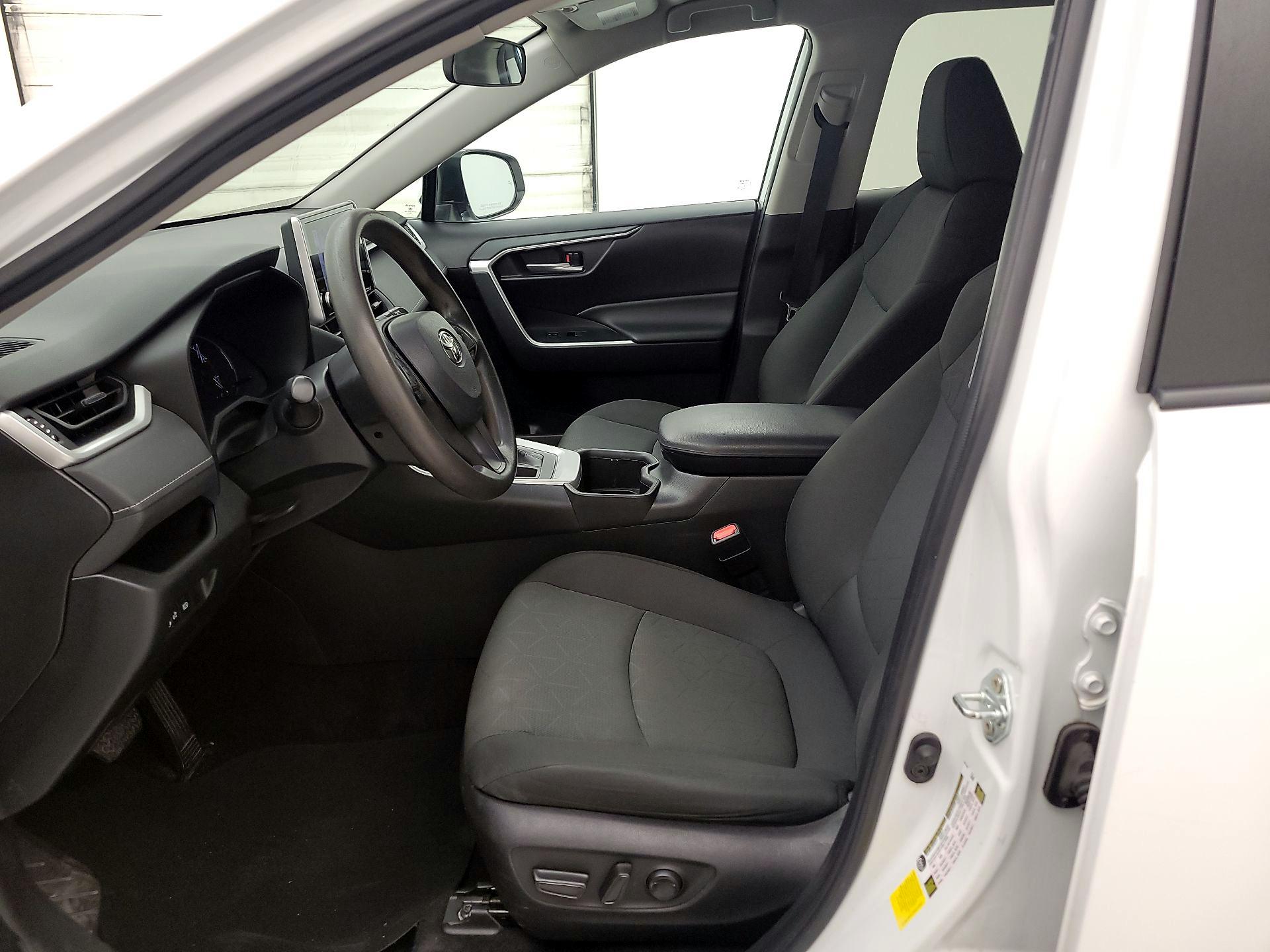 Thumbnail: 2024 Toyota RAV4 - 11