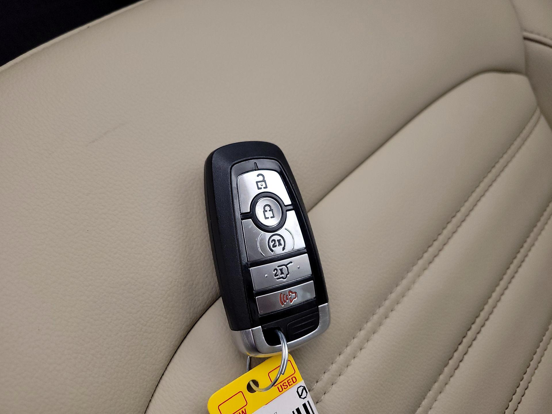 Thumbnail: 2022 Ford Edge - 18