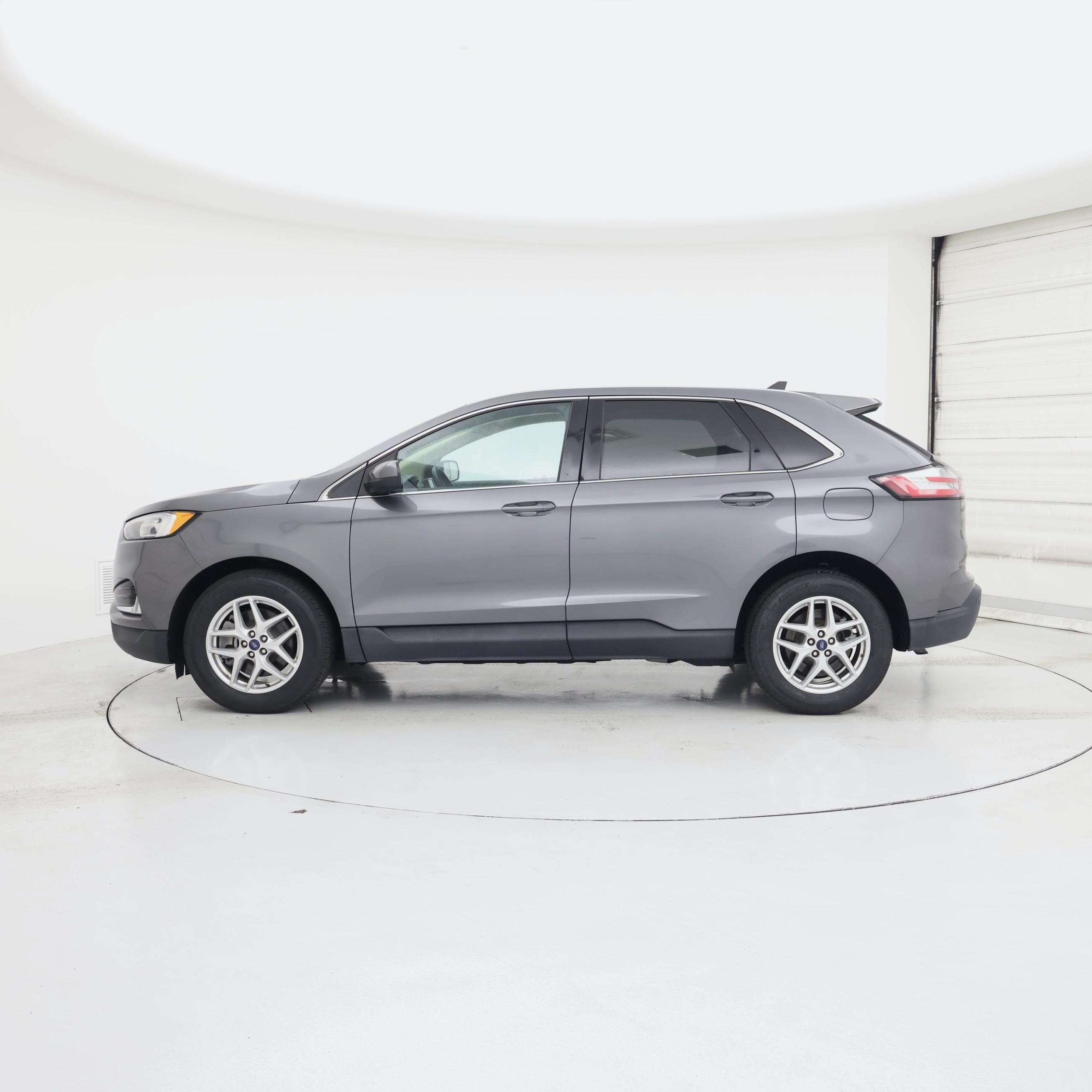 Thumbnail: 2022 Ford Edge - 3