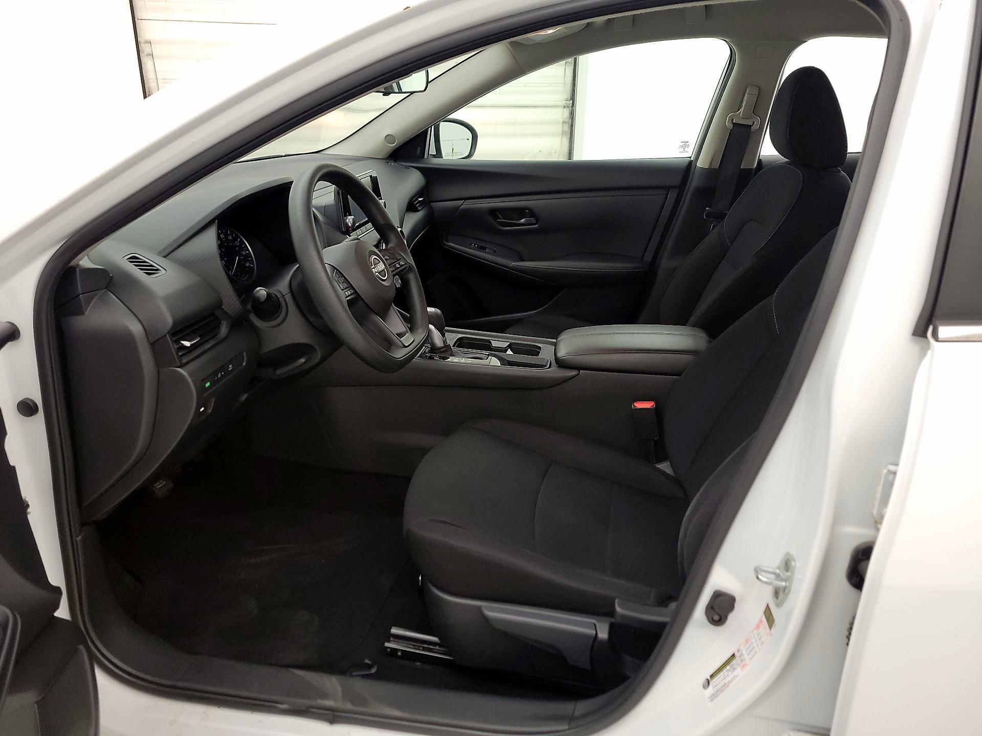 Thumbnail: 2024 Nissan Sentra - 11