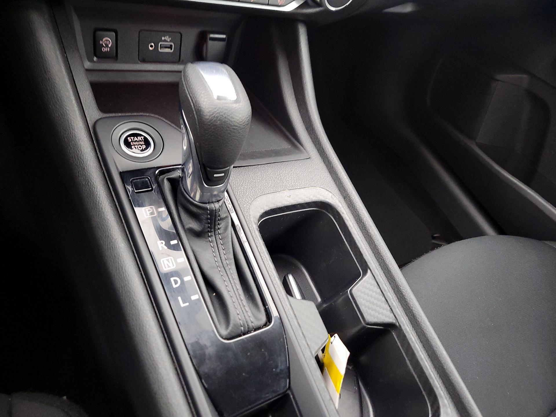 Thumbnail: 2024 Nissan Sentra - 17