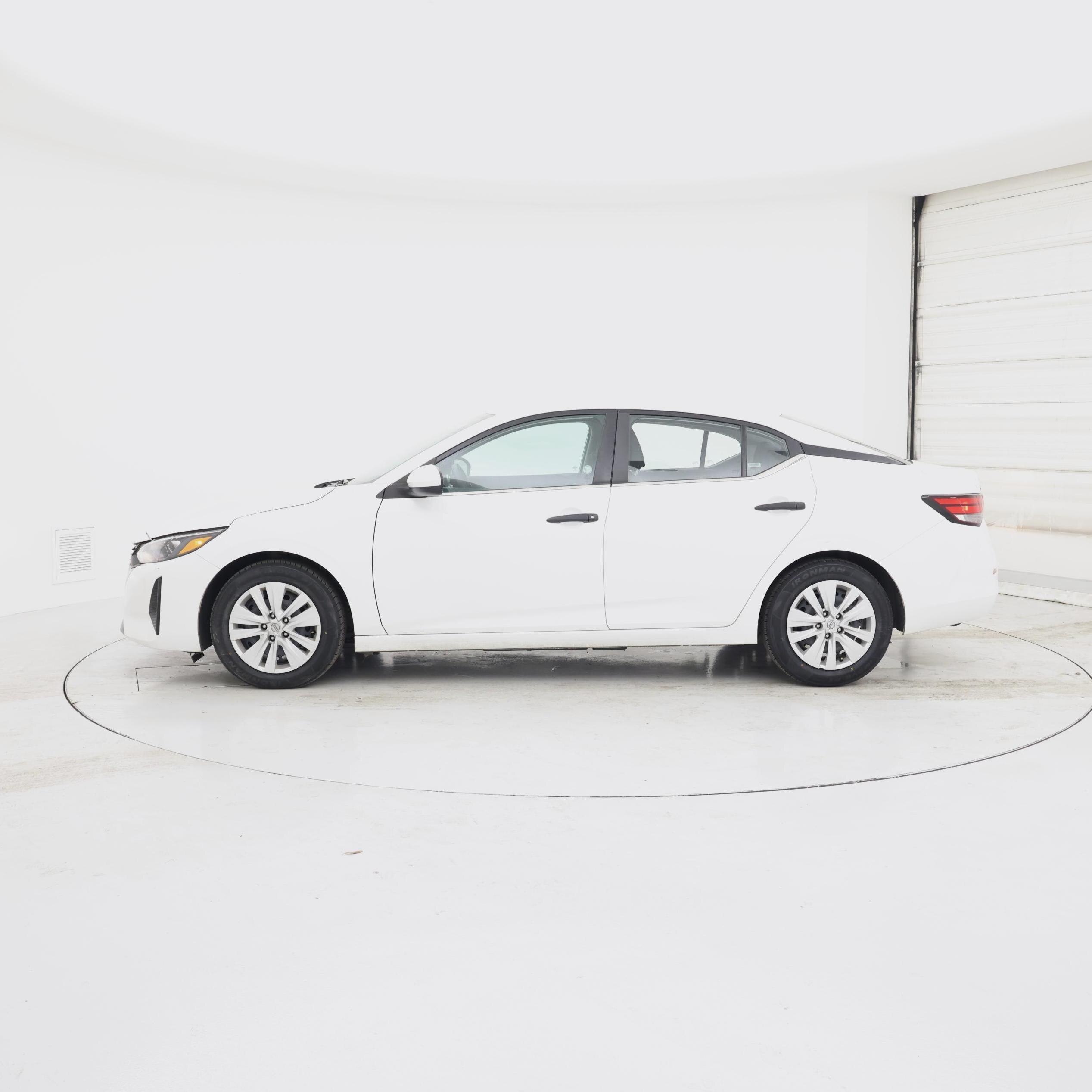 Thumbnail: 2024 Nissan Sentra - 3