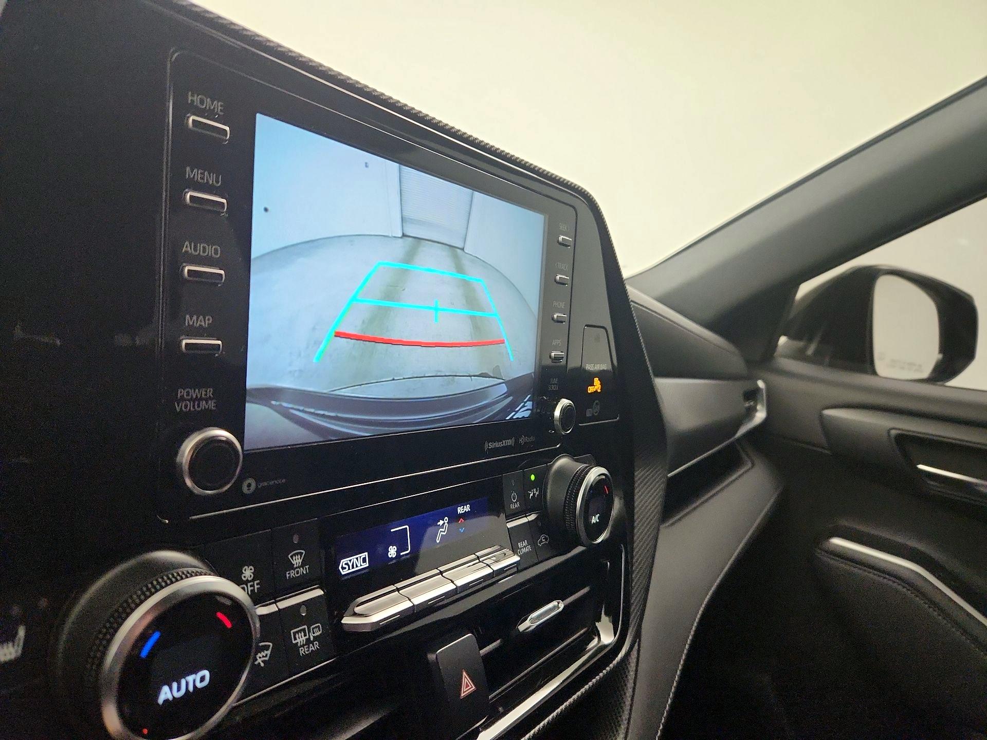 Thumbnail: 2021 Toyota Highlander - 14