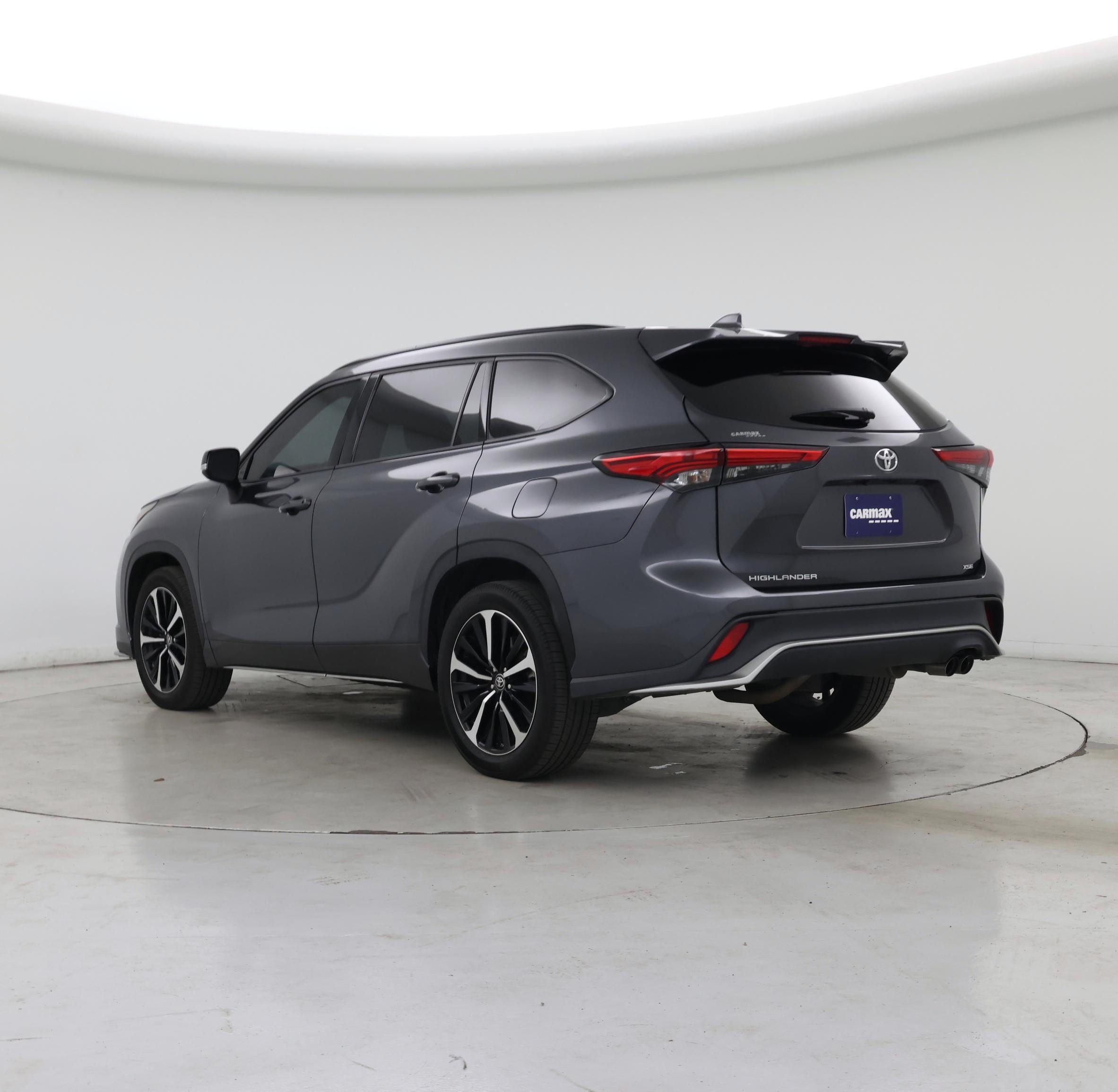 Thumbnail: 2021 Toyota Highlander - 2