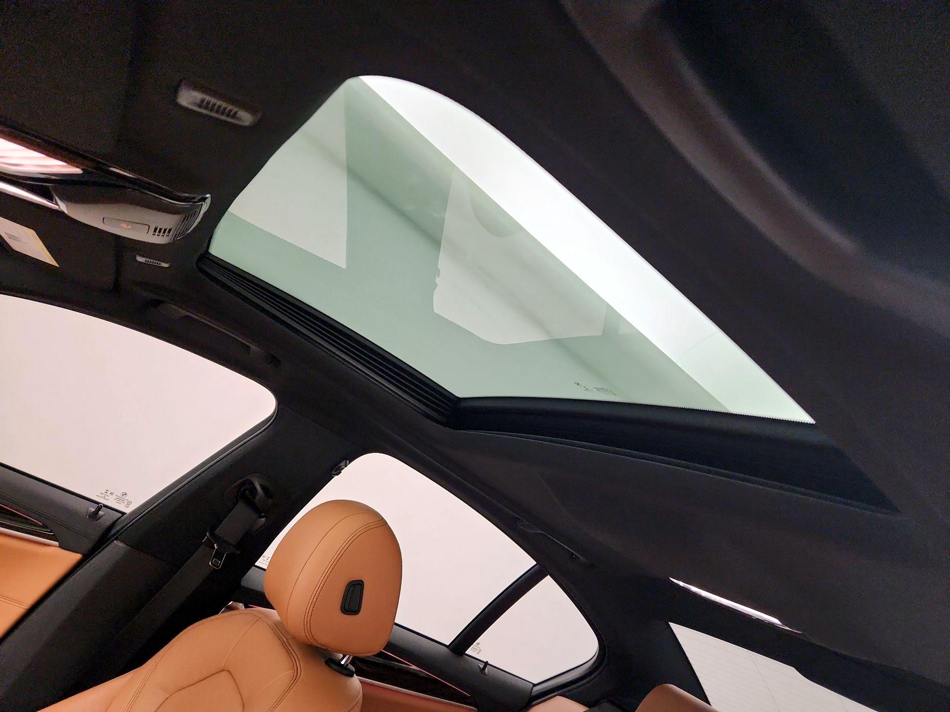 Thumbnail: 2020 BMW 5 Series - 20