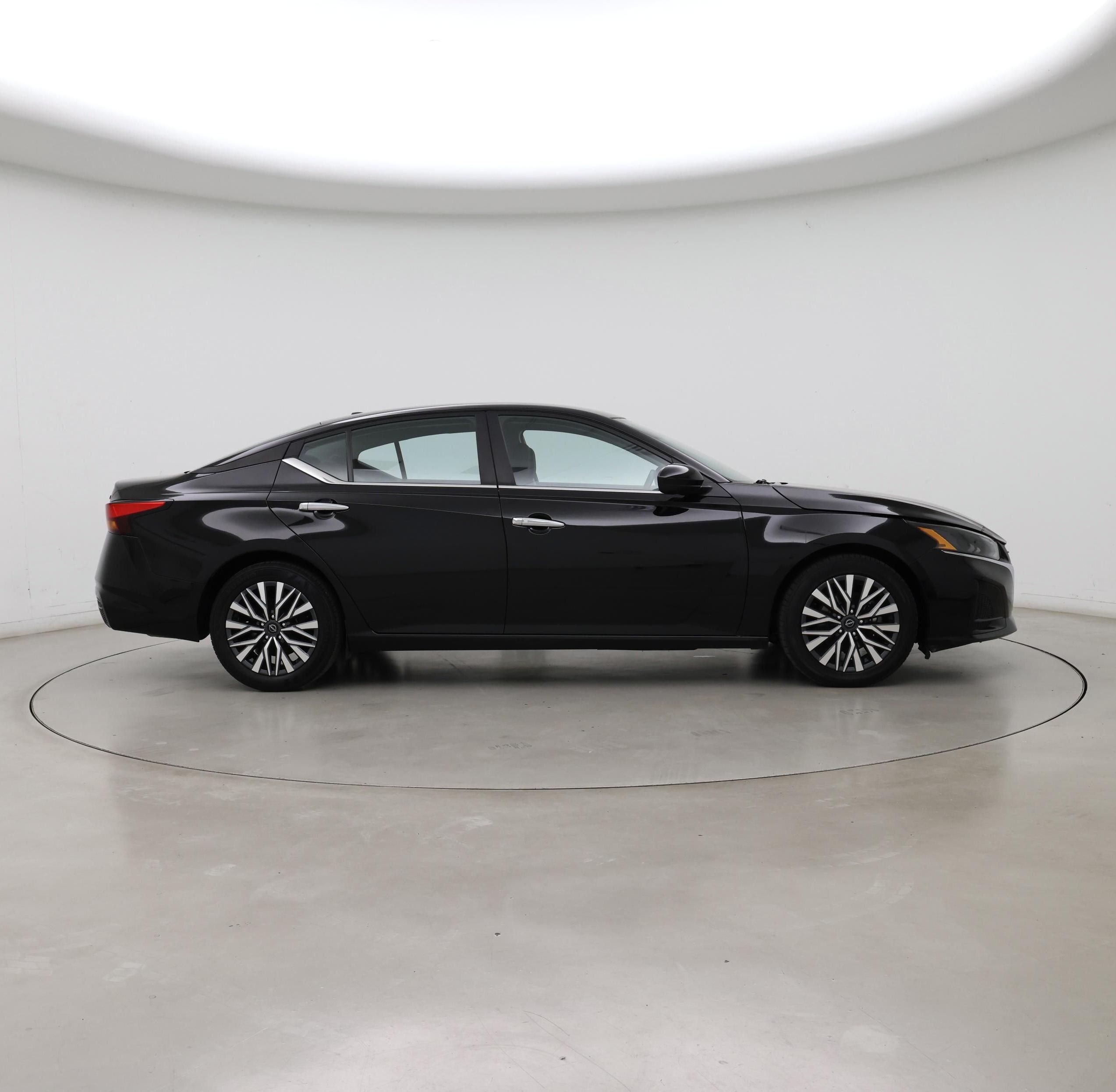 Thumbnail: 2024 Nissan Altima - 7