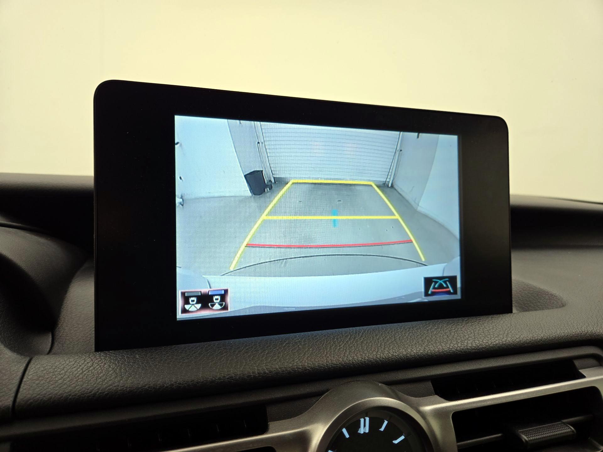 Thumbnail: 2021 Lexus IS - 14