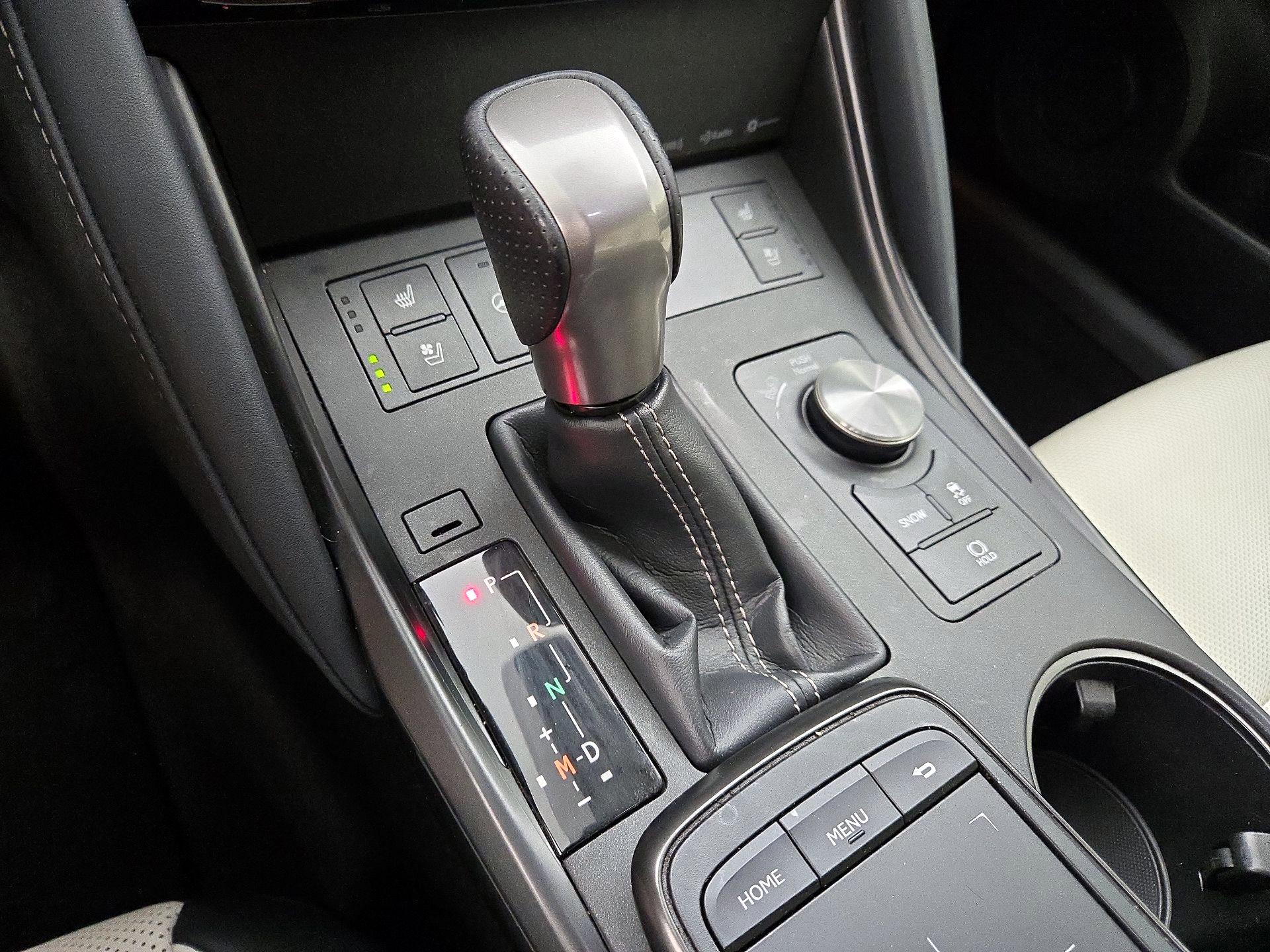 Thumbnail: 2021 Lexus IS - 17