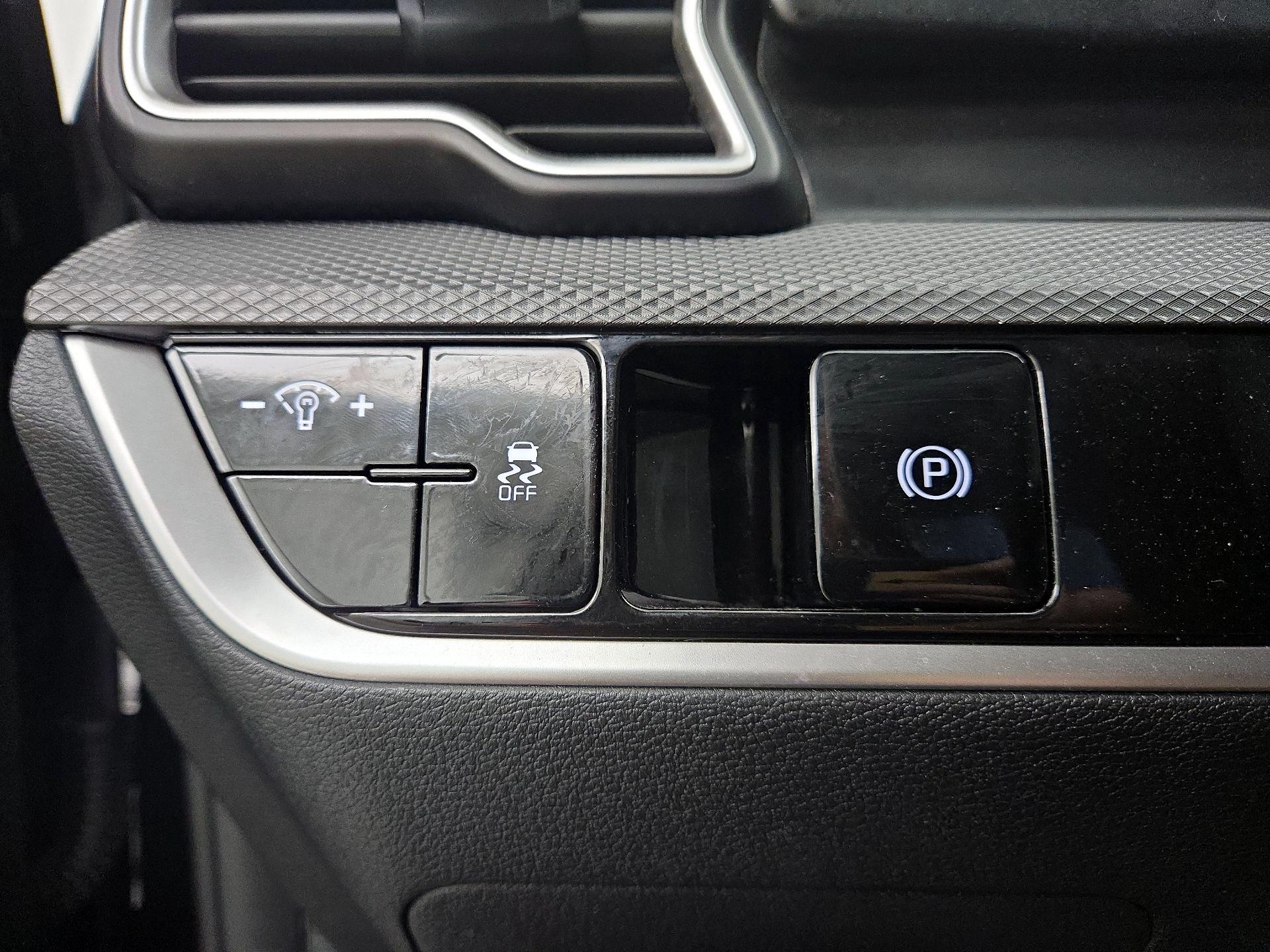 Thumbnail: 2024 Kia Sportage - 13