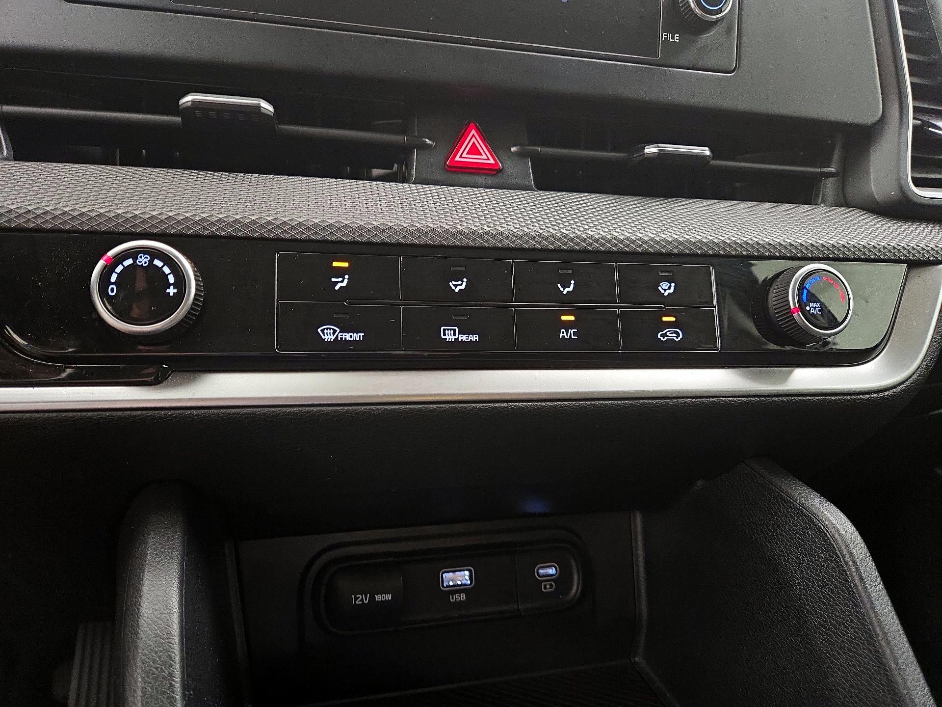 Thumbnail: 2024 Kia Sportage - 16