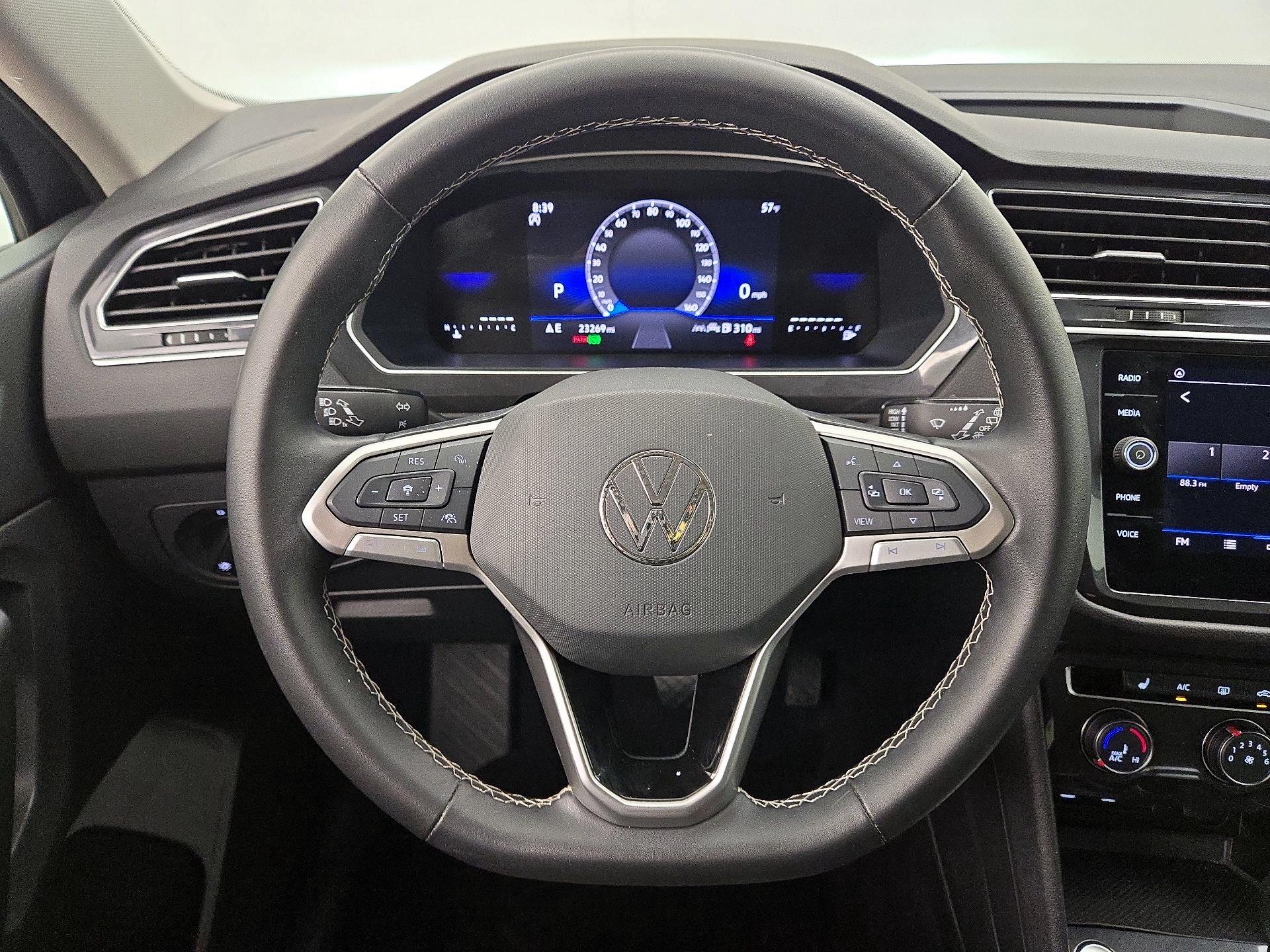 Thumbnail: 2024 Volkswagen Tiguan - 10