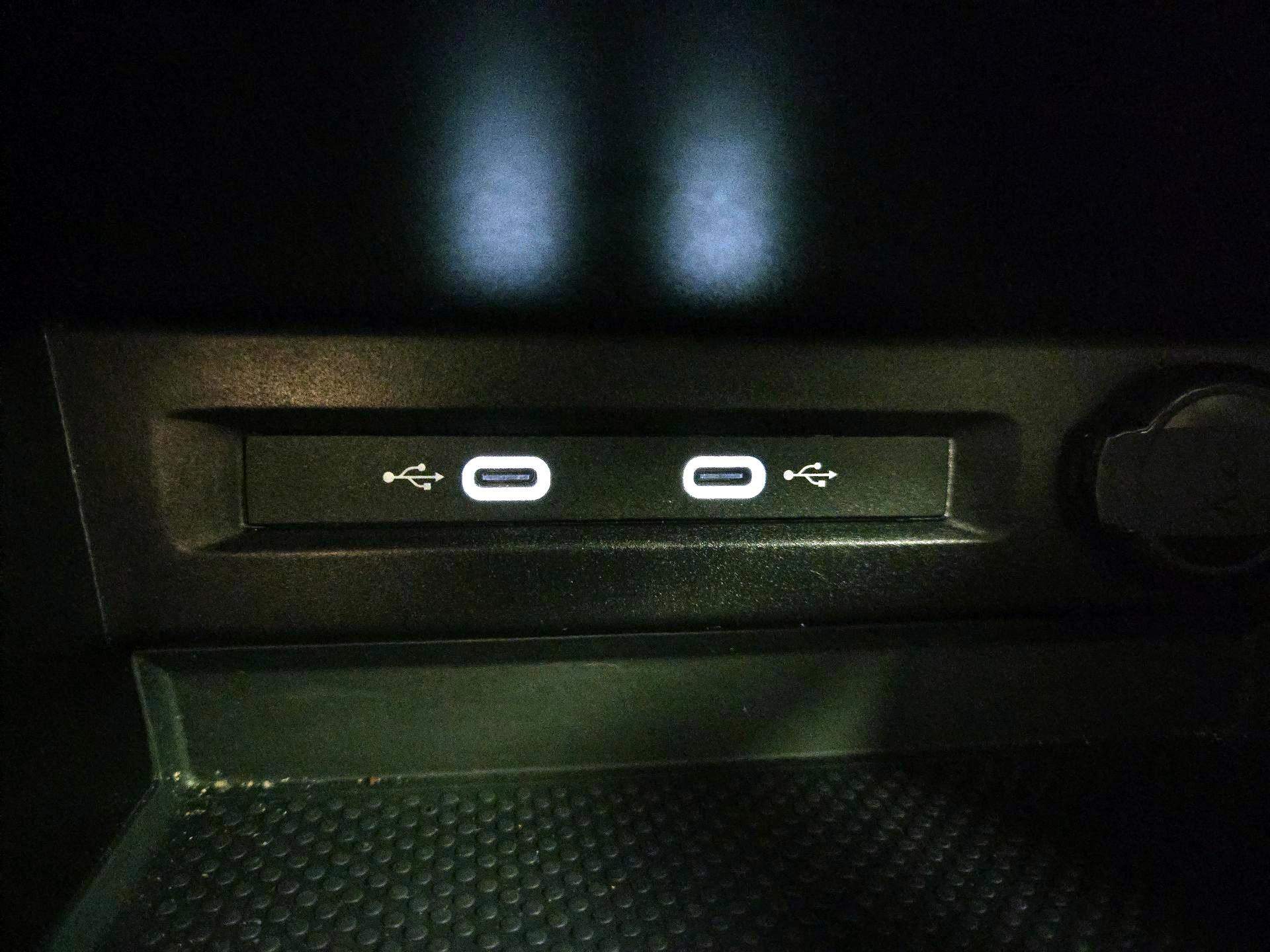 Thumbnail: 2024 Volkswagen Tiguan - 18