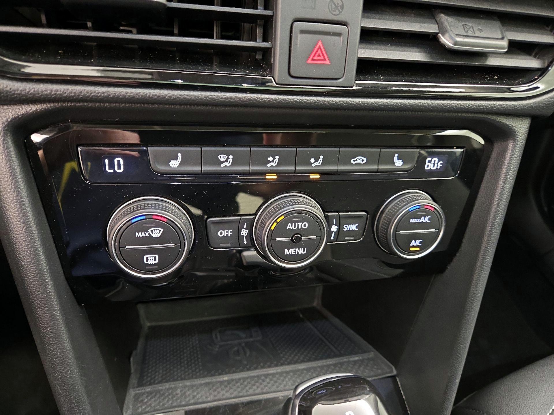 Thumbnail: 2024 Volkswagen Taos - 16