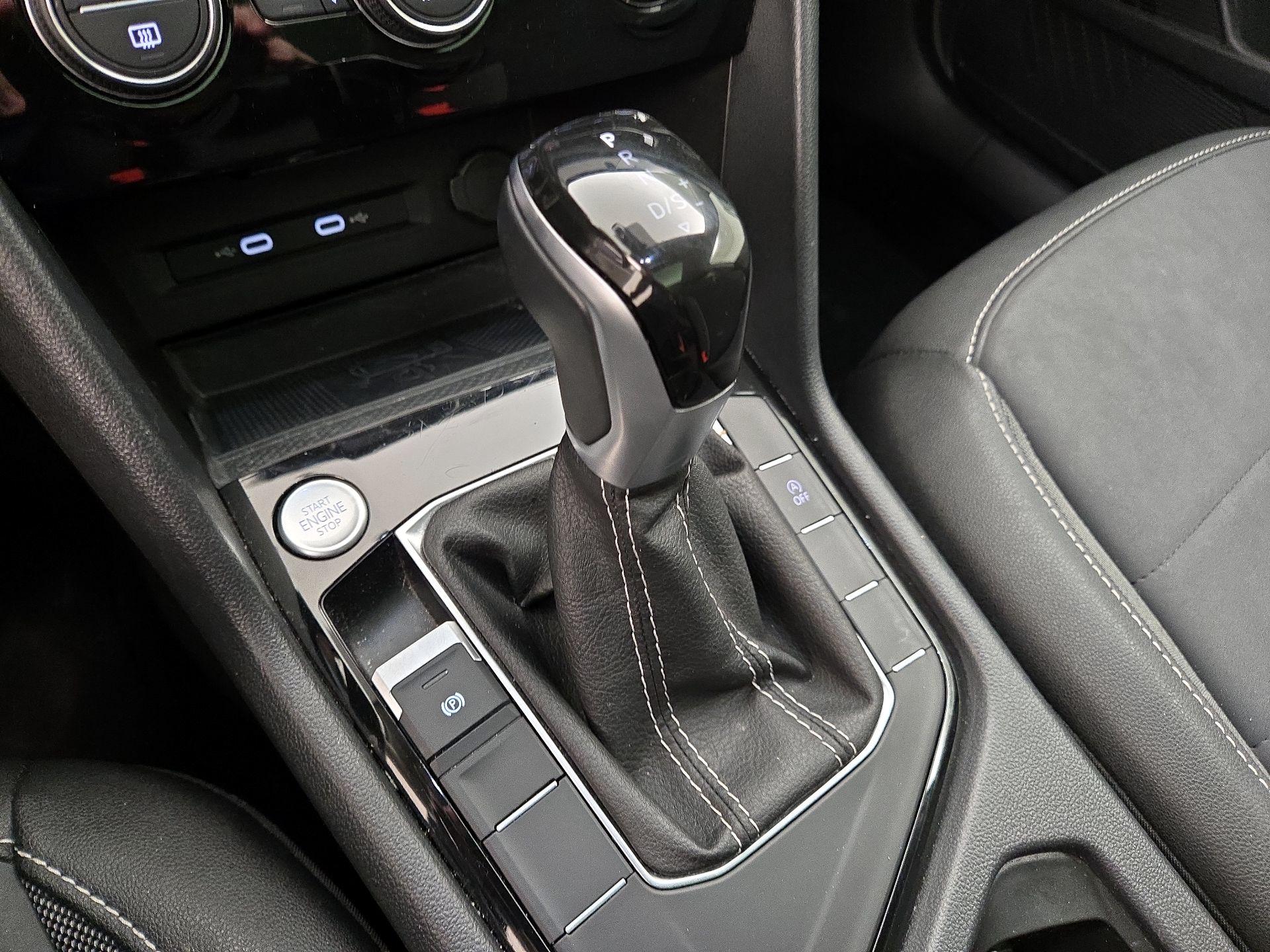 Thumbnail: 2024 Volkswagen Taos - 17