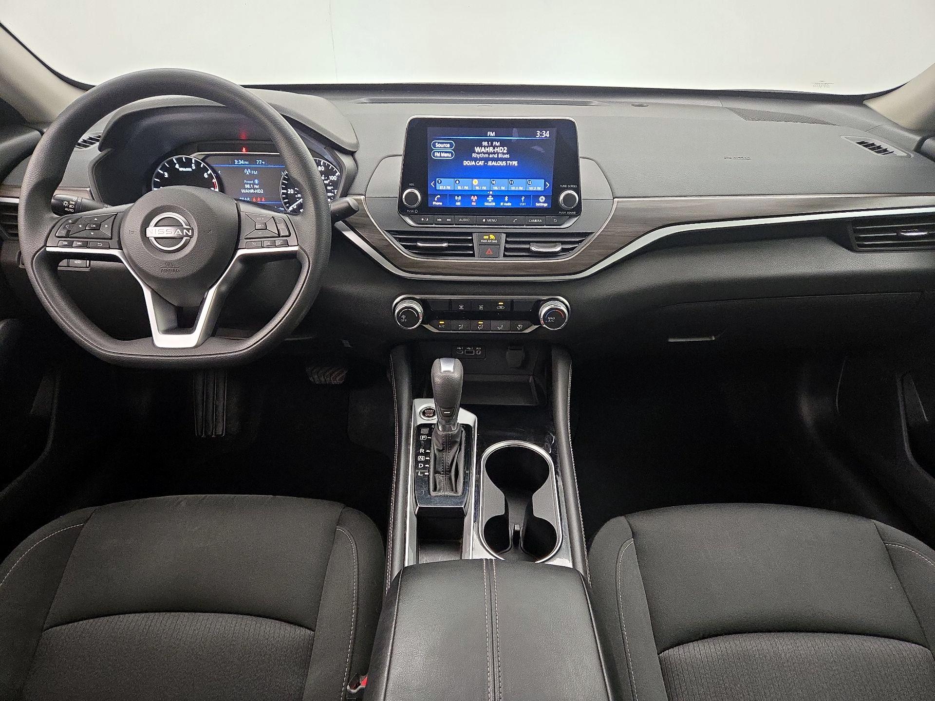 Thumbnail: 2023 Nissan Altima - 9