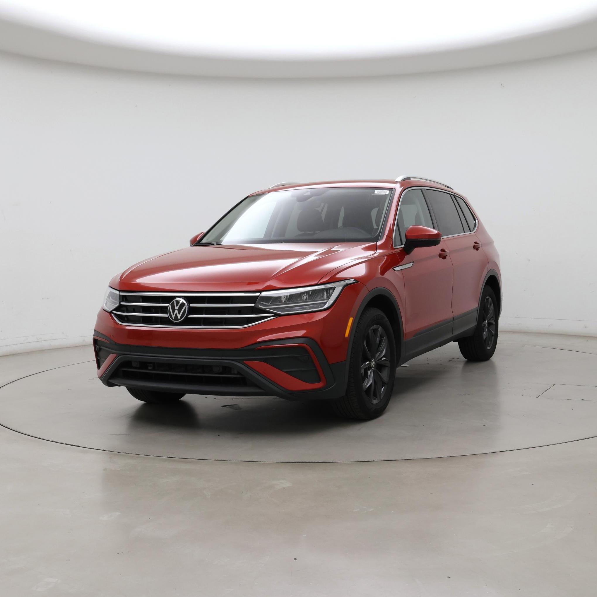 Thumbnail: 2024 Volkswagen Tiguan - 4