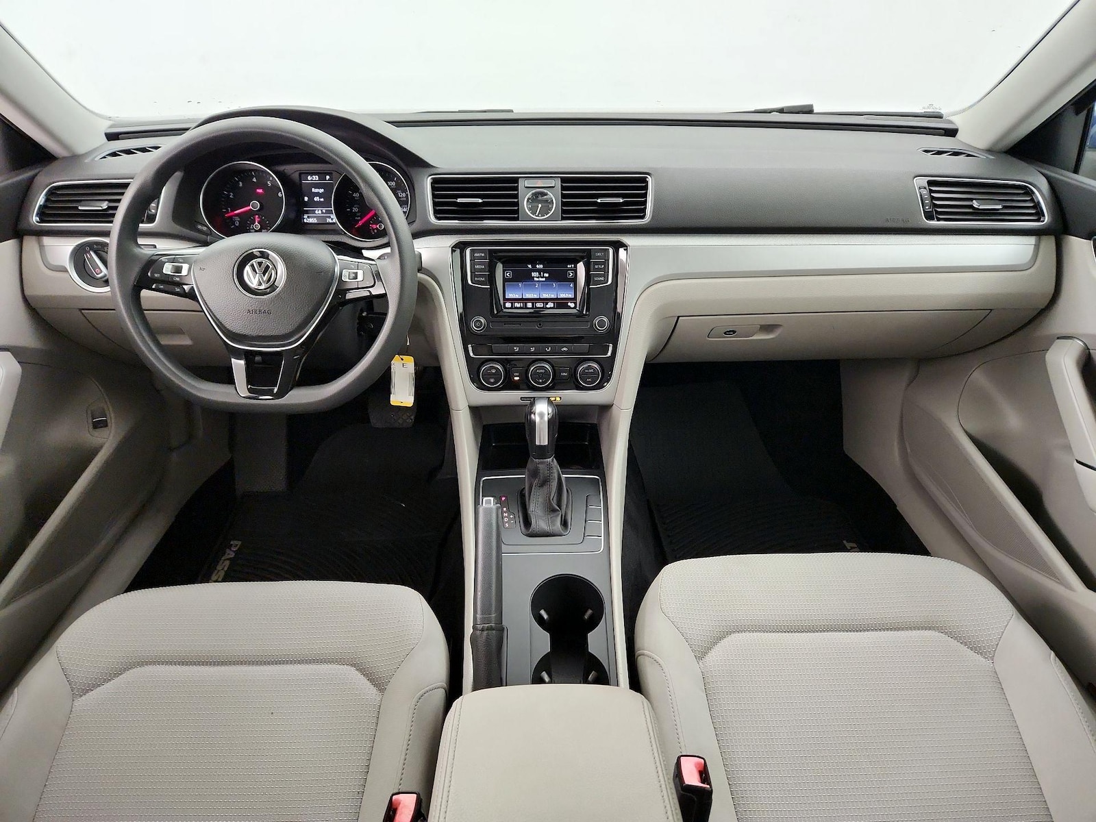 2016 Volkswagen Passat S - Photo 10