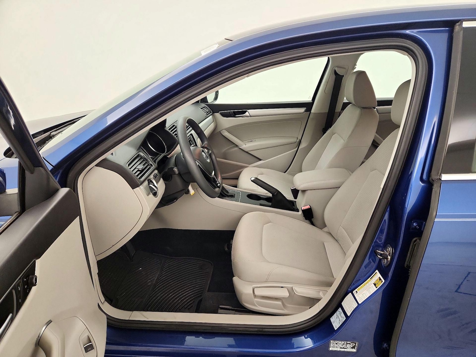 2016 Volkswagen Passat S - Photo 12