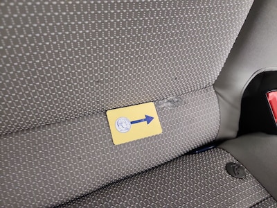 Seats Rear row Cosmetic Imperfection