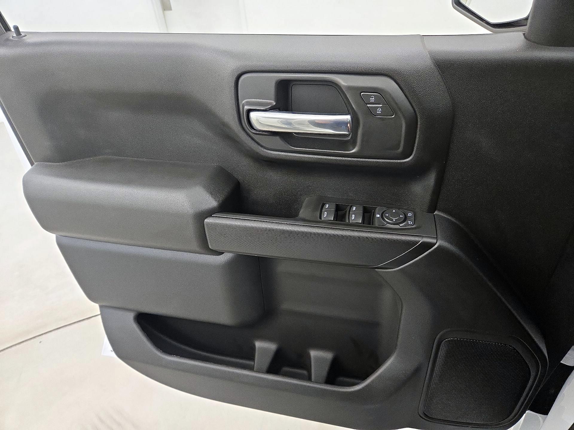 Thumbnail: 2025 GMC Sierra 1500 - 12