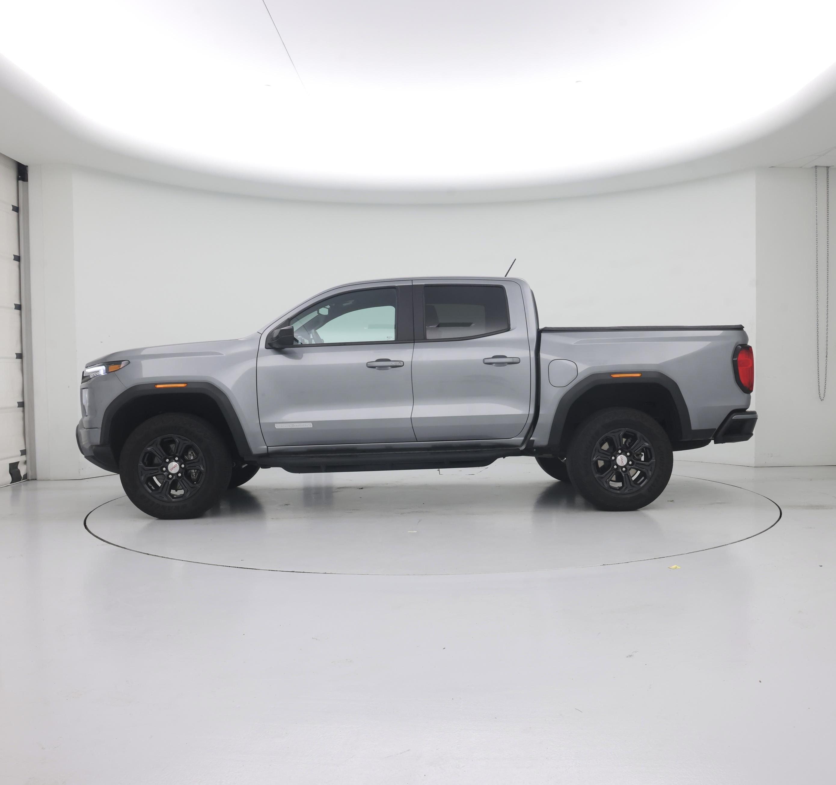 Thumbnail: 2023 GMC Canyon - 3