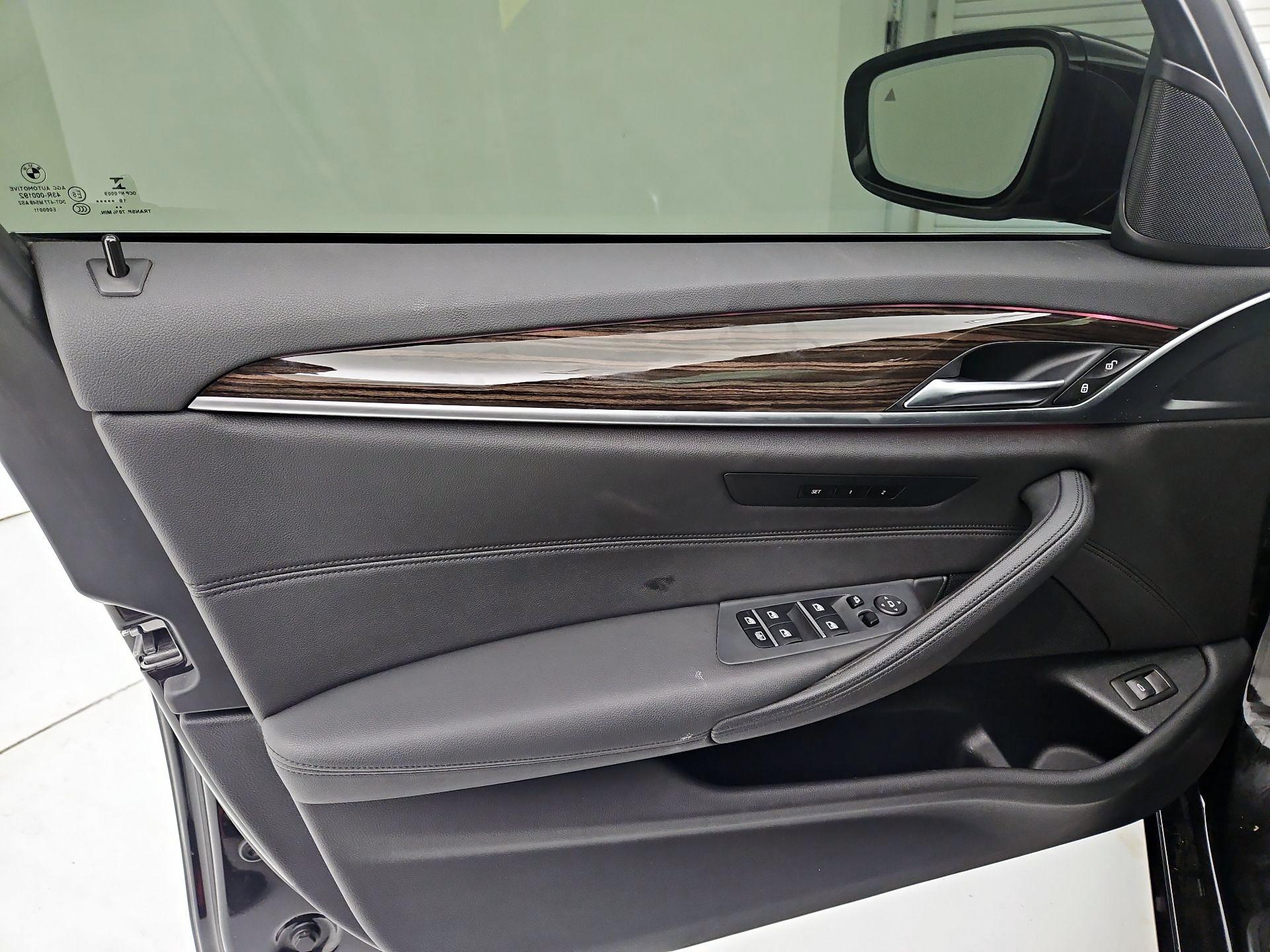 Thumbnail: 2019 BMW 5 Series - 12