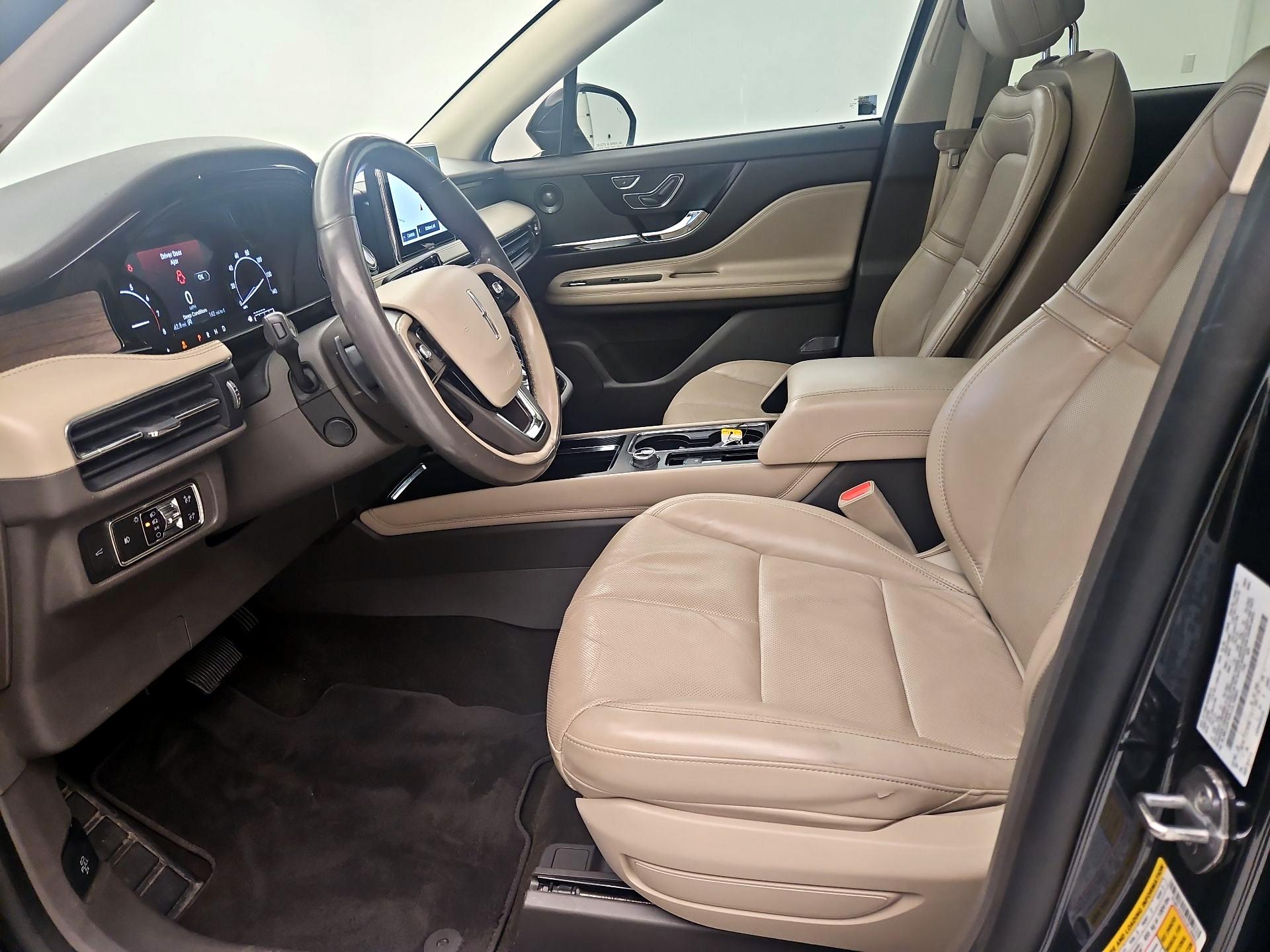 Thumbnail: 2020 Lincoln Corsair - 11