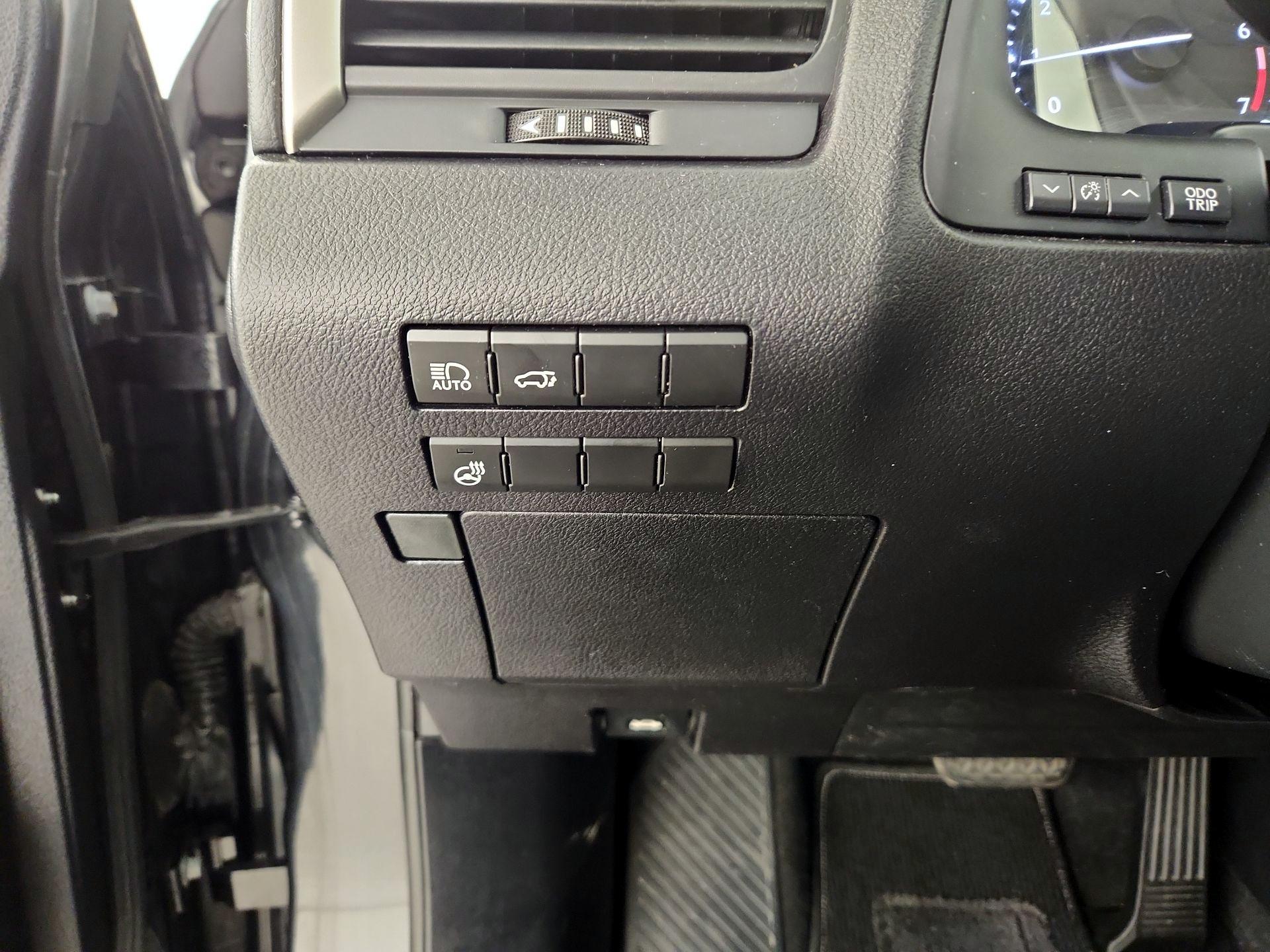 Thumbnail: 2021 Lexus RX - 13