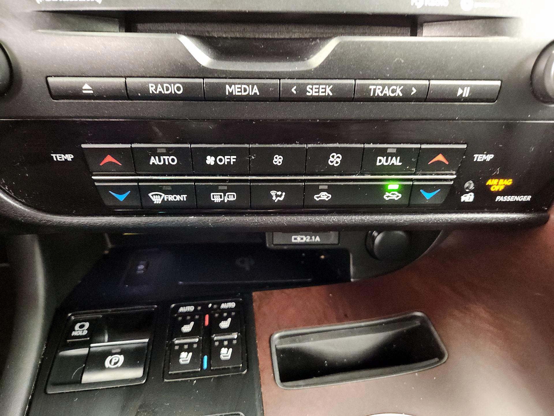 Thumbnail: 2021 Lexus RX - 16