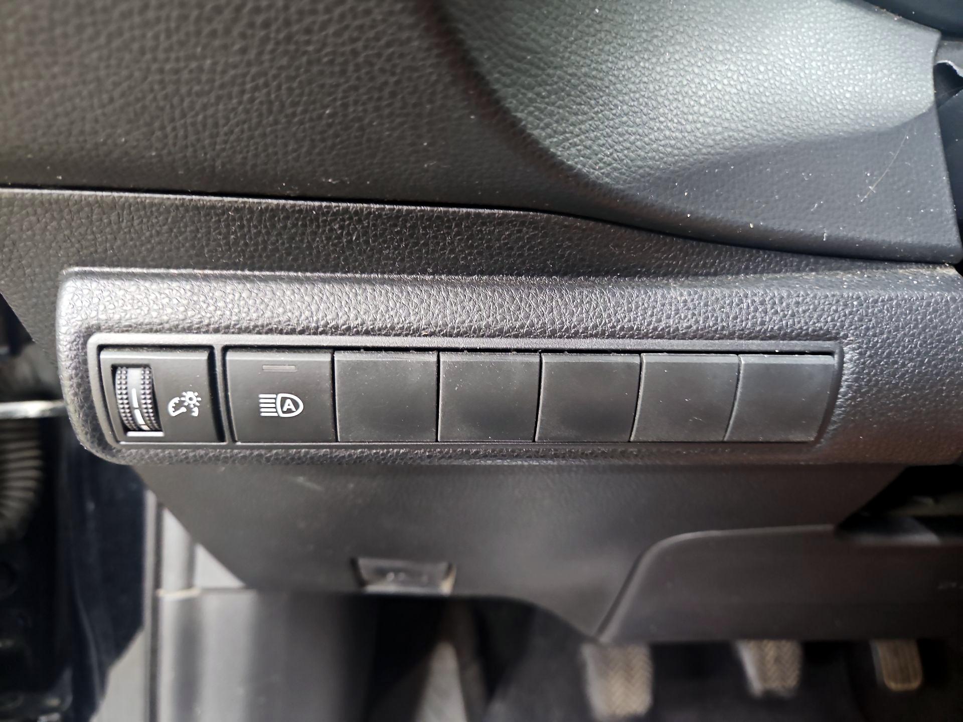 Thumbnail: 2022 Toyota Corolla - 13