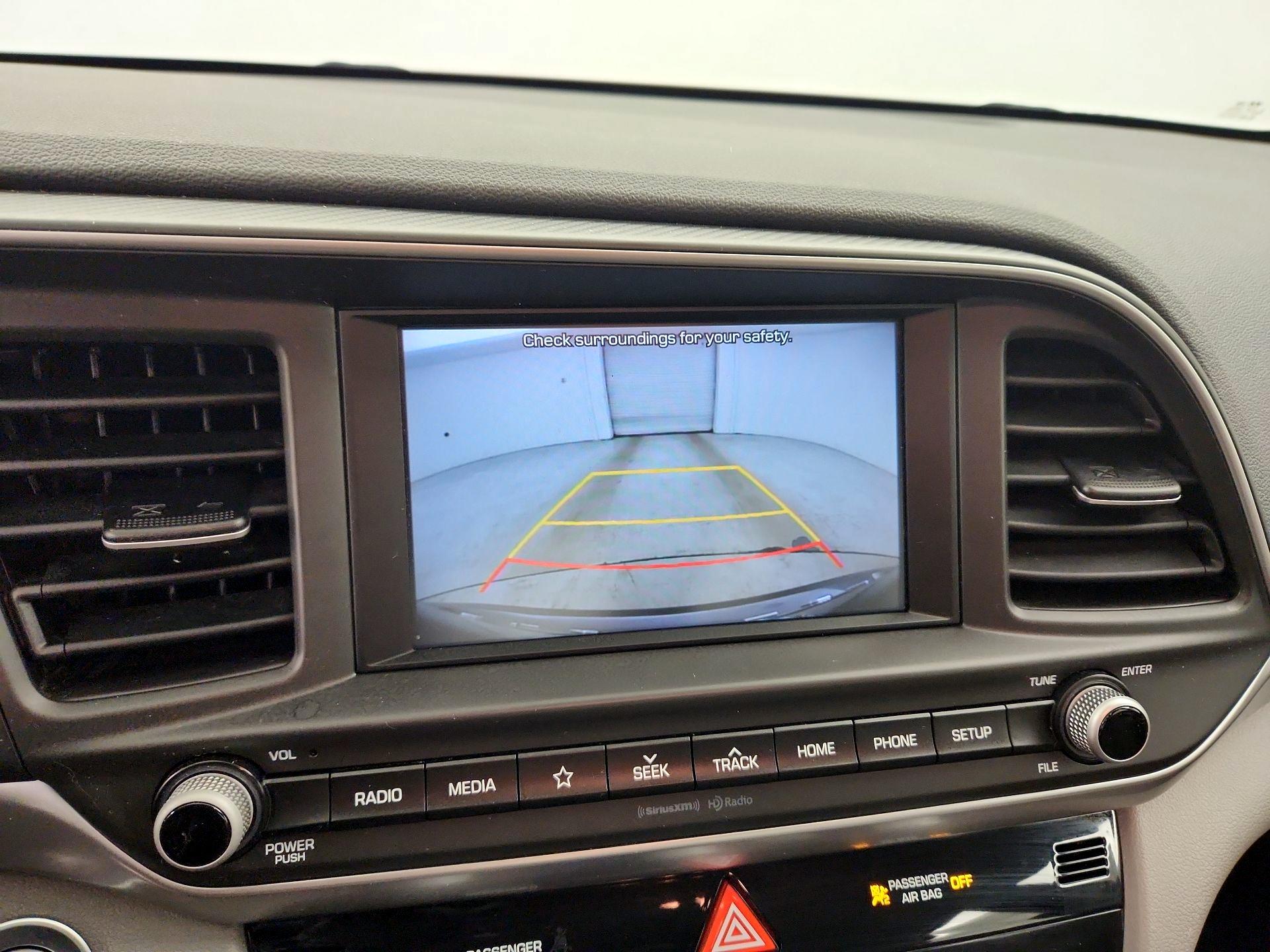 Thumbnail: 2019 Hyundai Elantra - 14