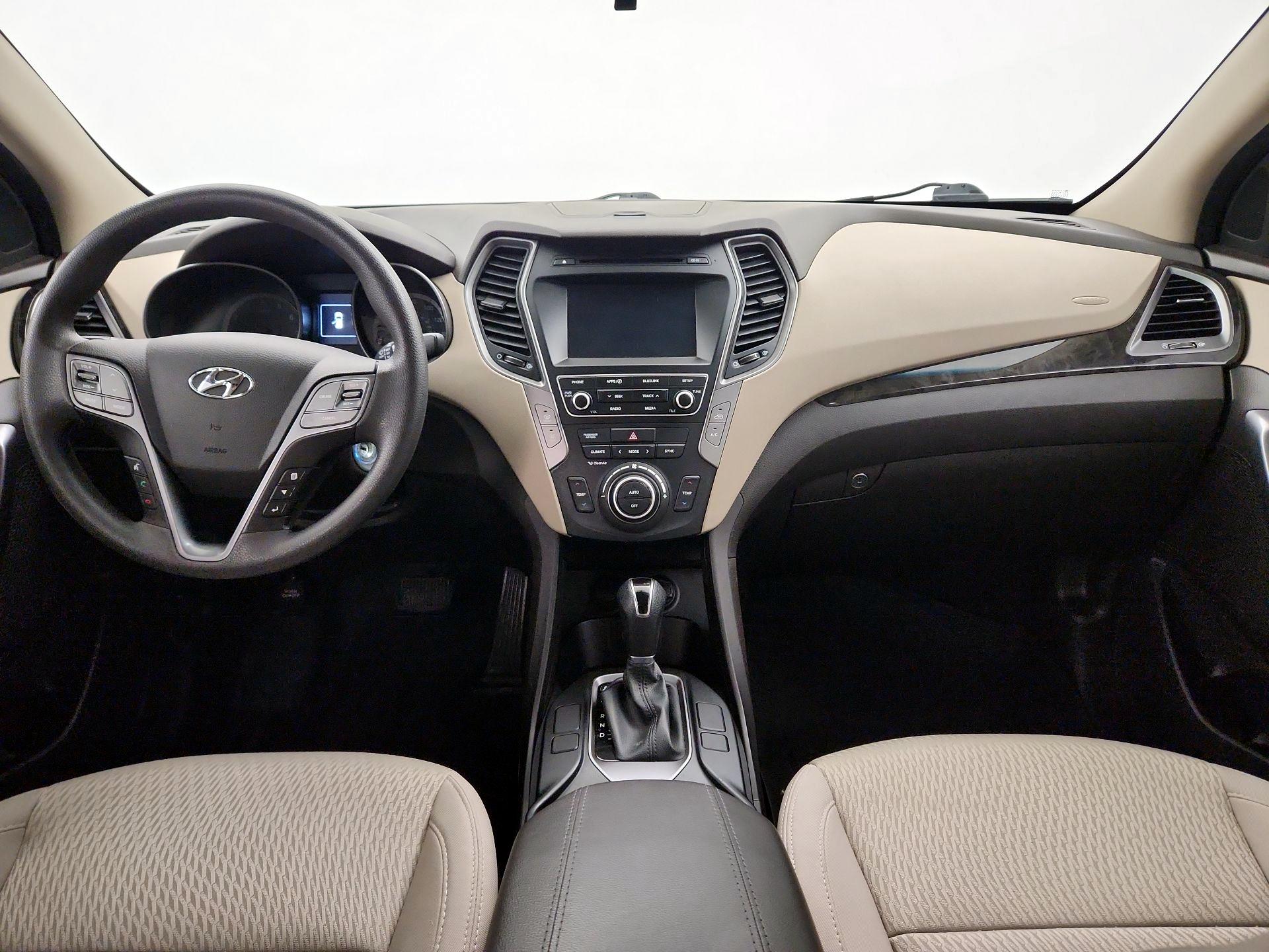 Thumbnail: 2017 Hyundai Santa Fe - 9