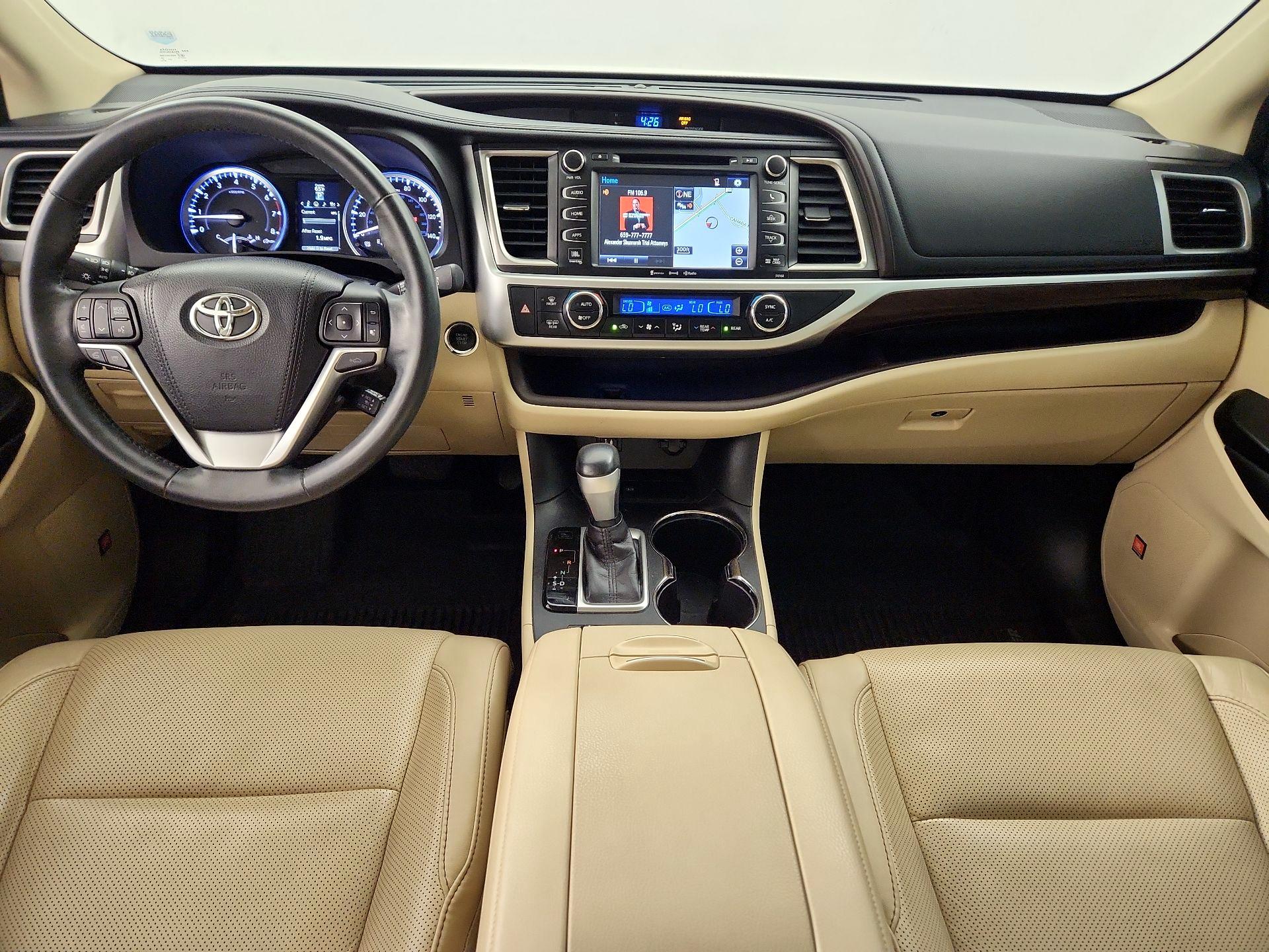 Thumbnail: 2016 Toyota Highlander - 9