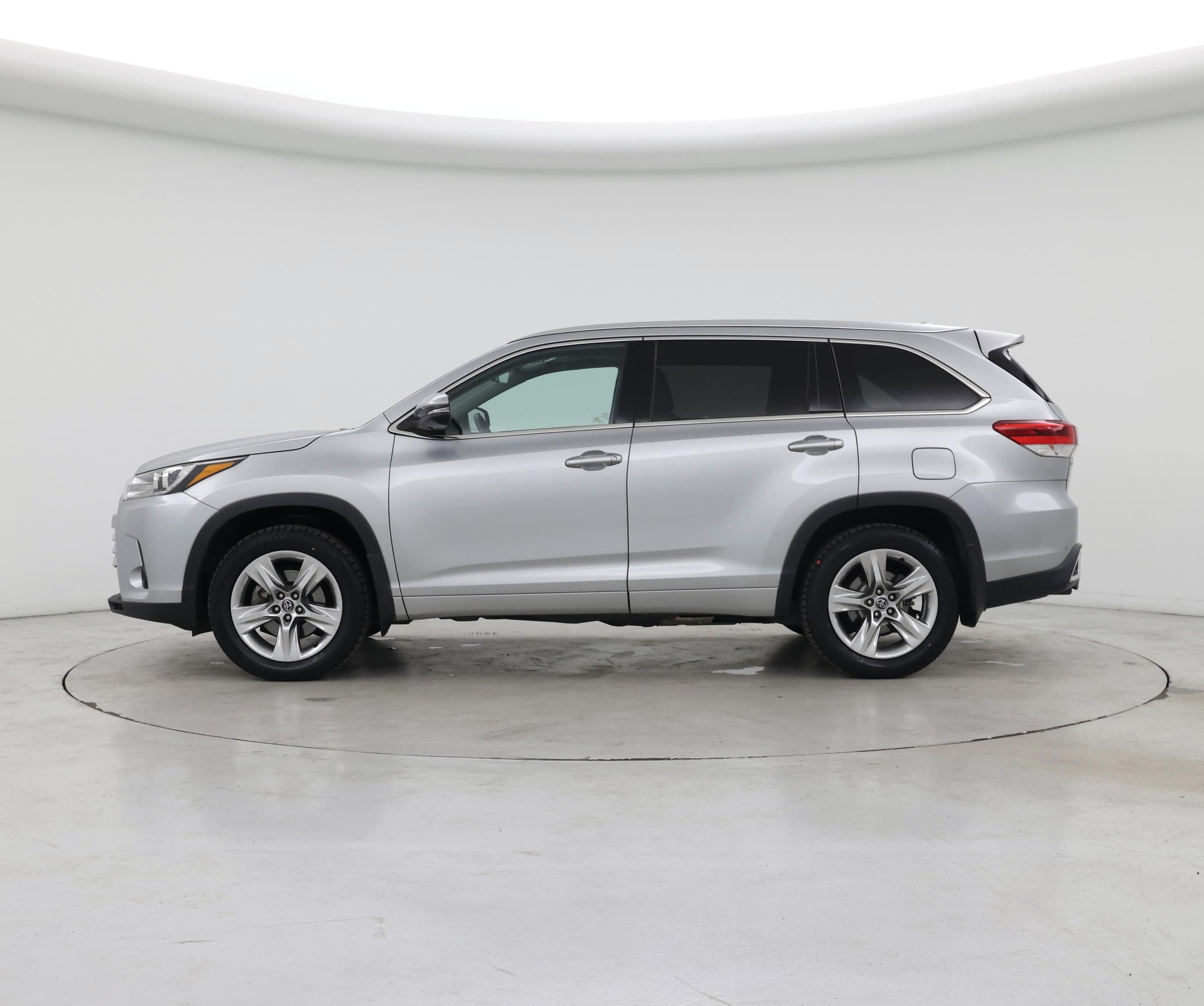 Thumbnail: 2018 Toyota Highlander - 3