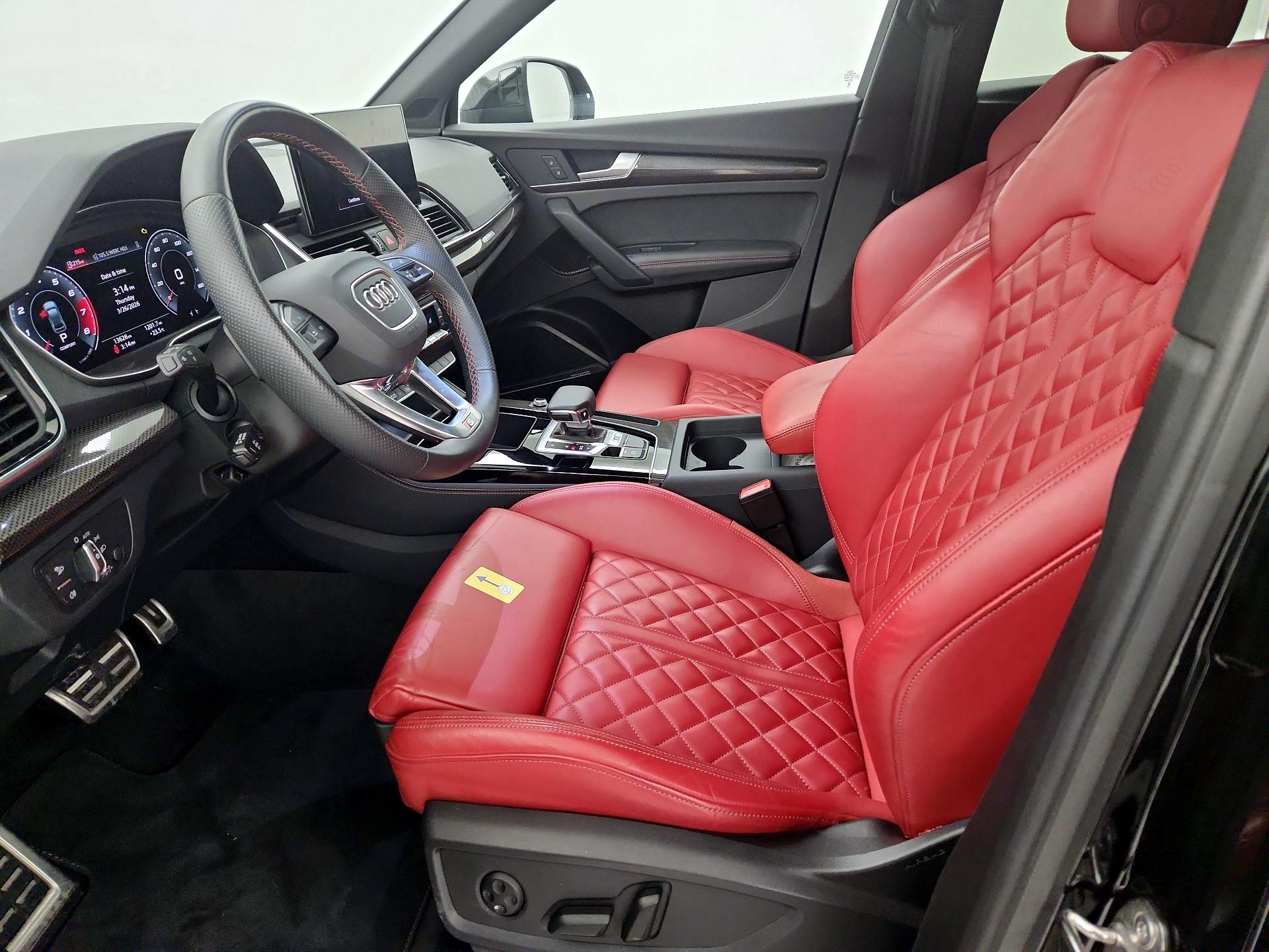 Thumbnail: 2024 Audi SQ5 - 11